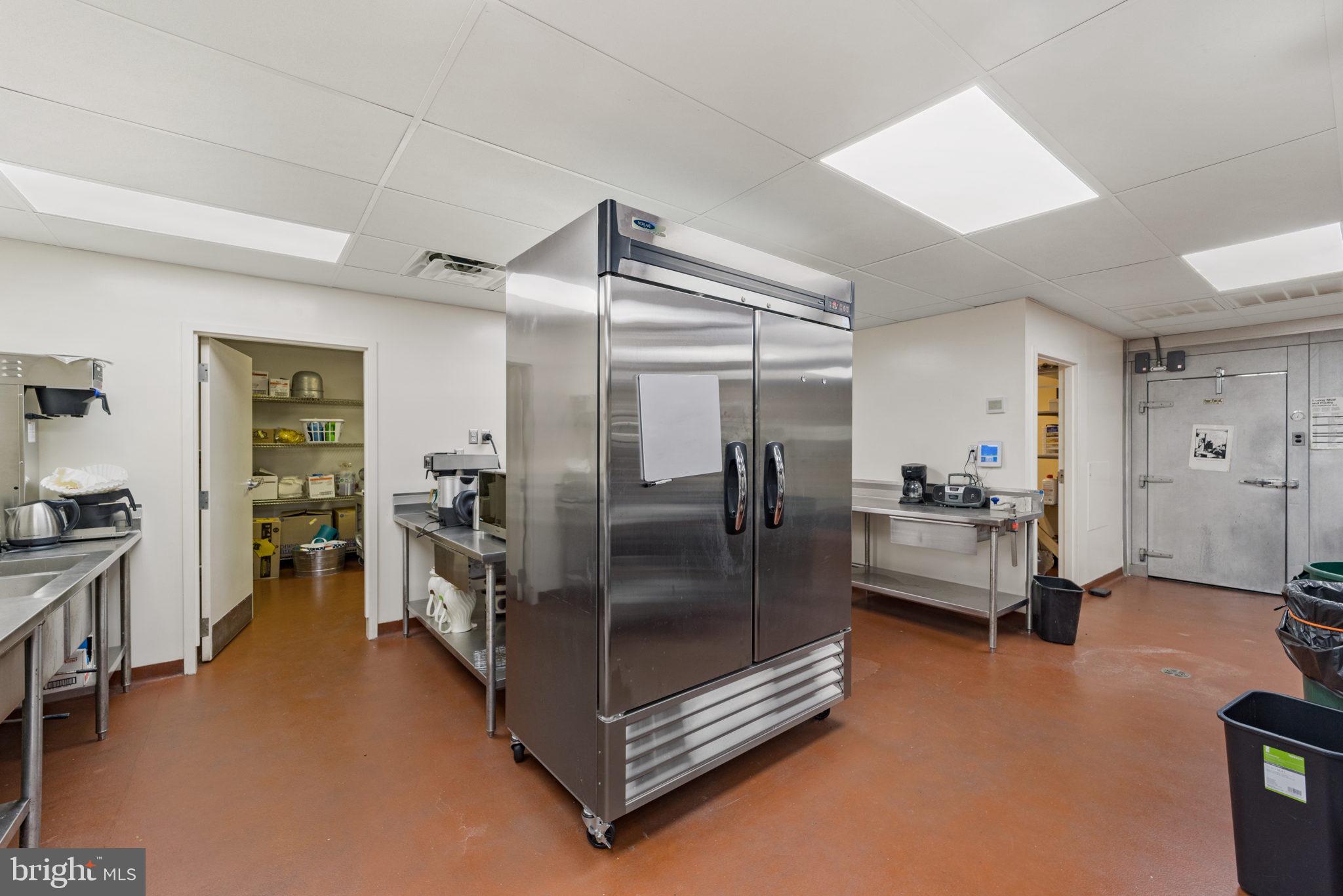 HEDGESVILLE - Commercial Sale