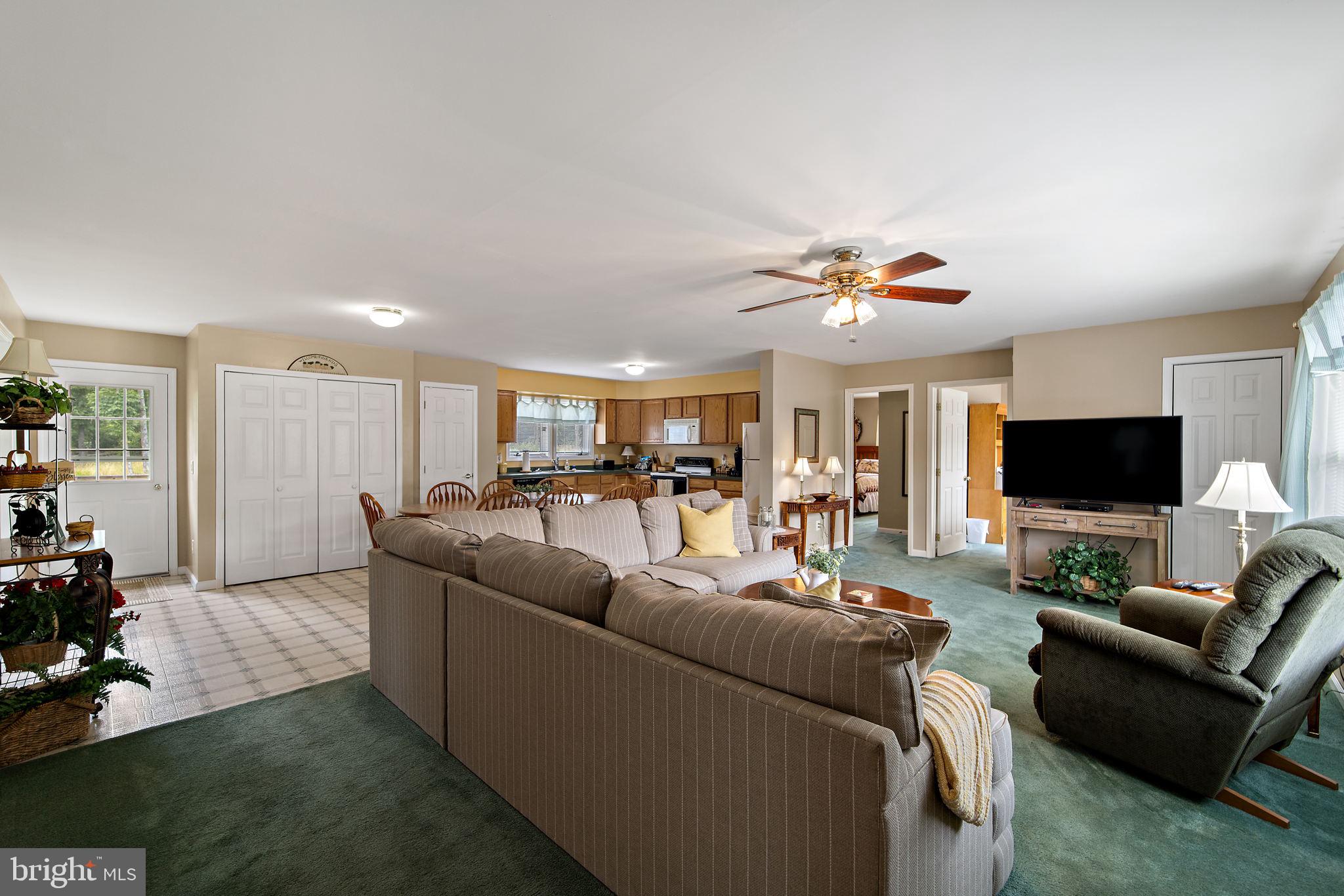 HEDGESVILLE - Commercial Sale