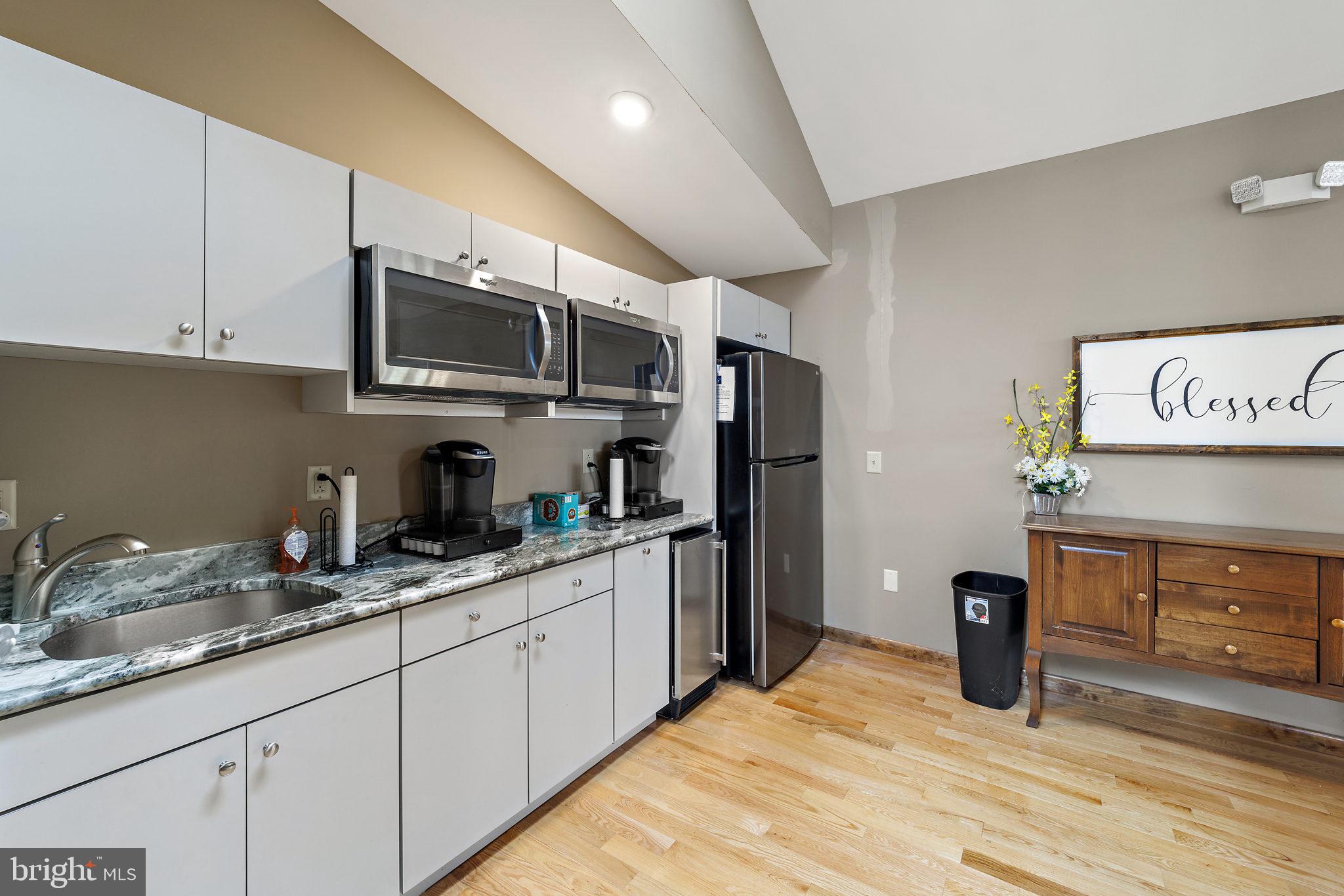 HEDGESVILLE - Commercial Sale