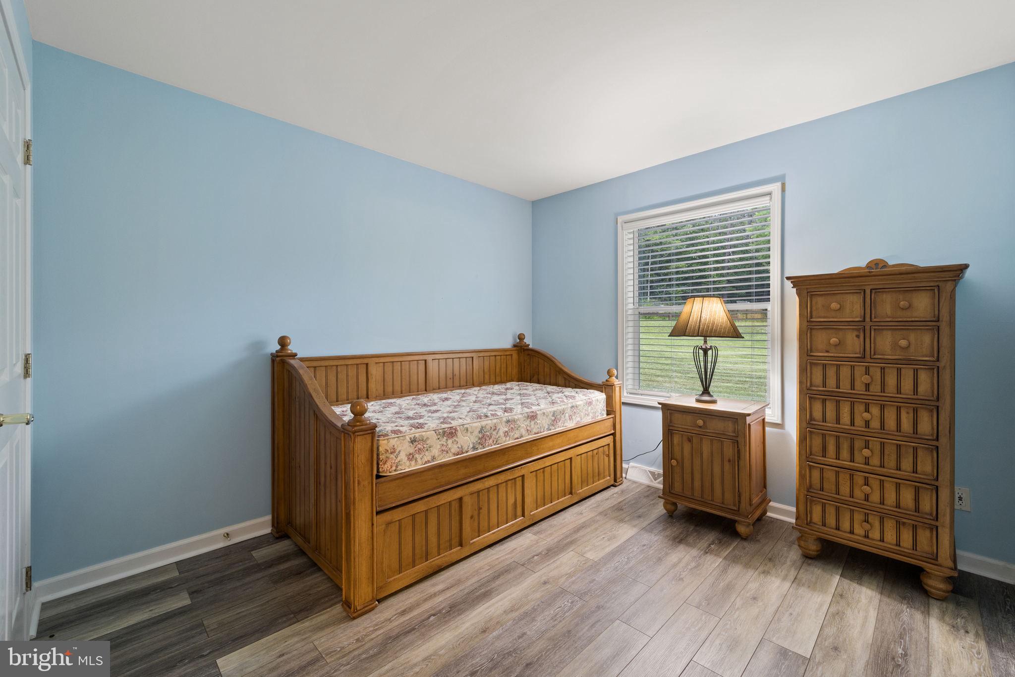 HEDGESVILLE - Commercial Sale