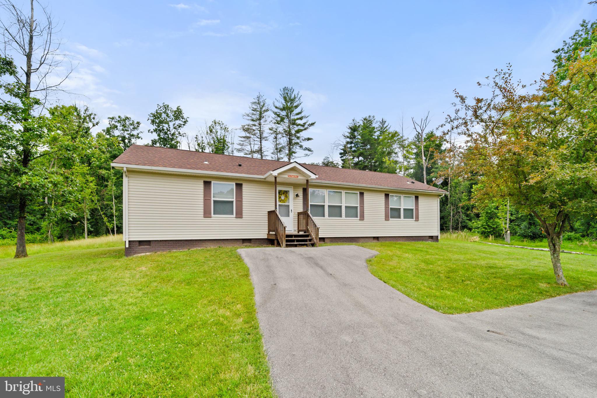 HEDGESVILLE - Commercial Sale