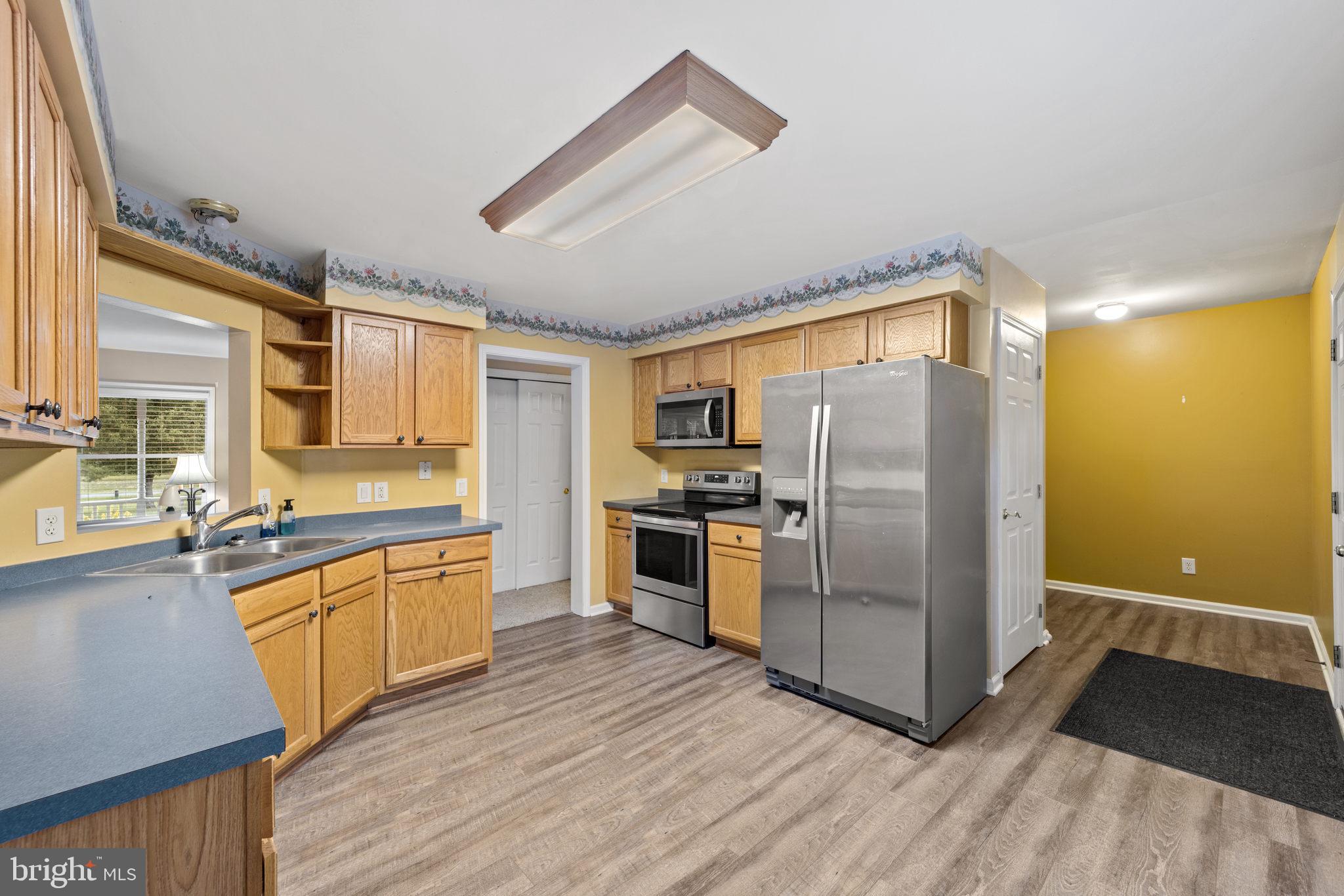 HEDGESVILLE - Commercial Sale