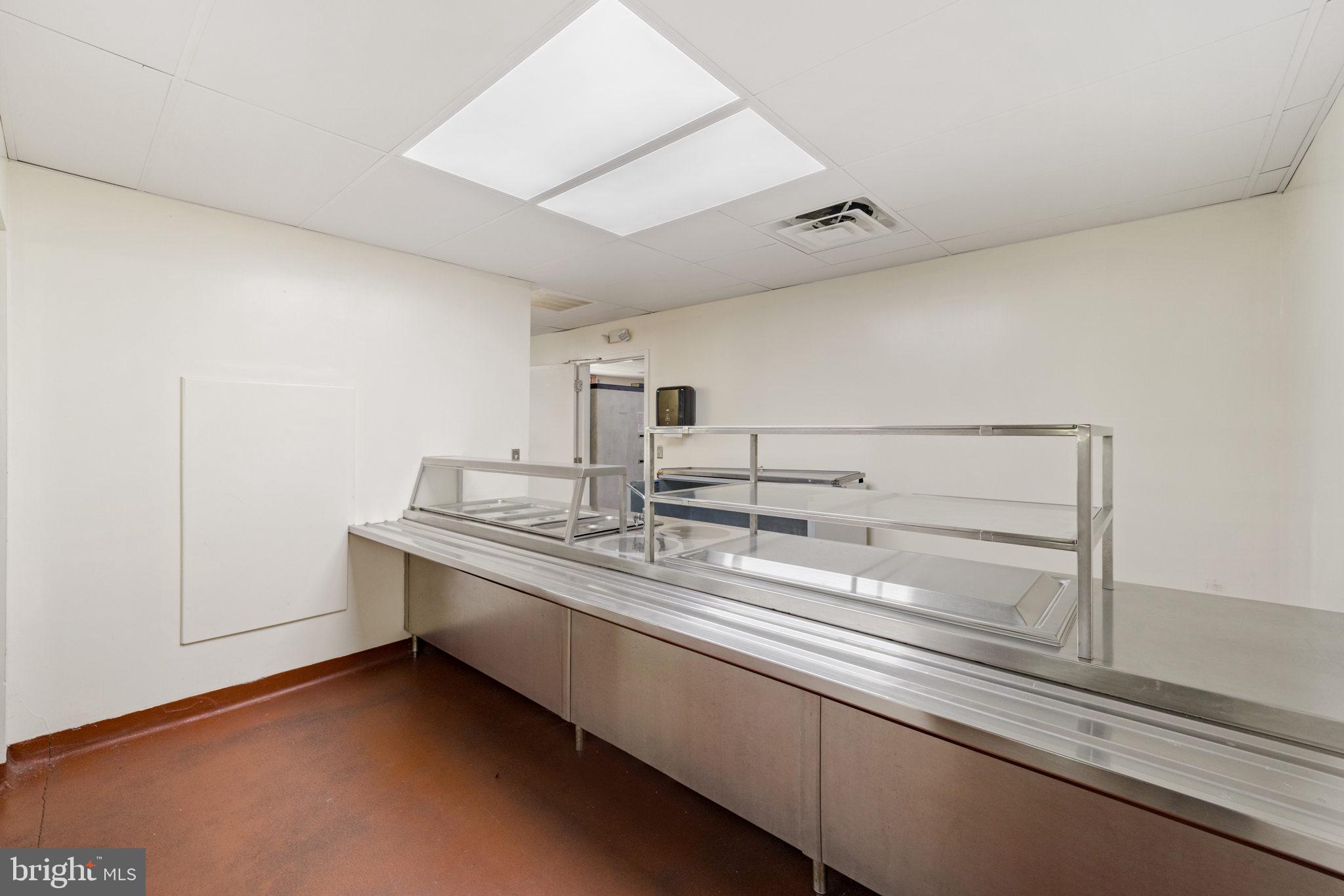 HEDGESVILLE - Commercial Sale