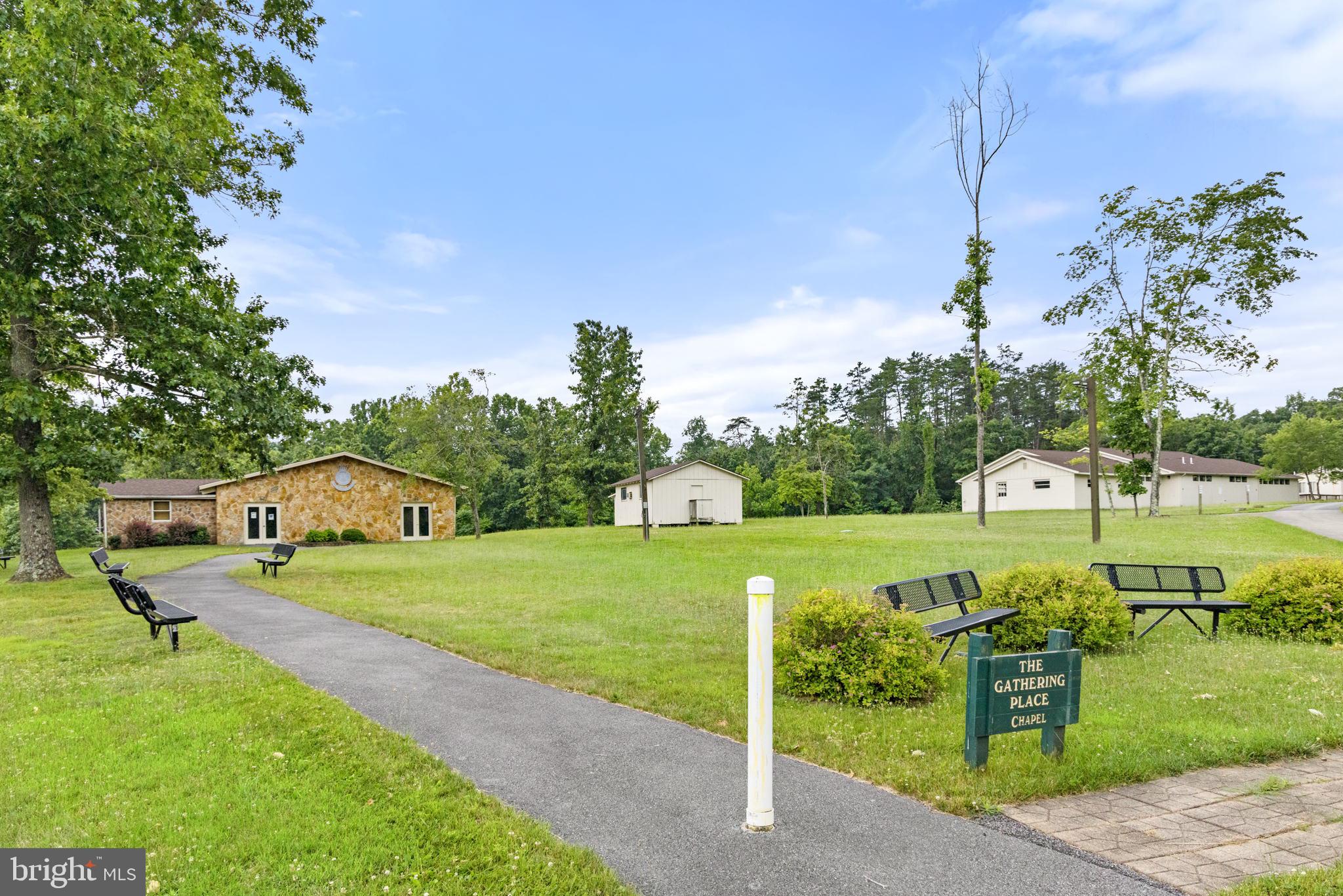 HEDGESVILLE - Commercial Sale