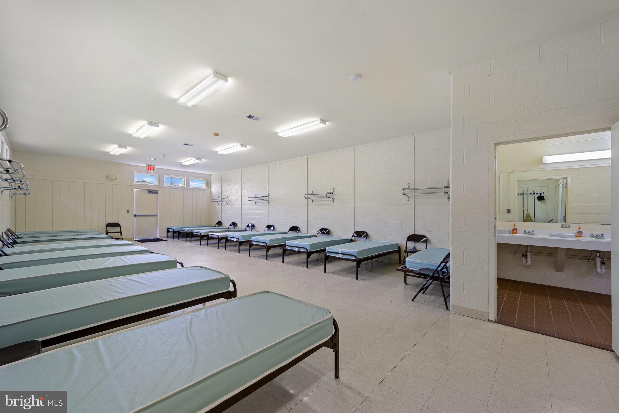 HEDGESVILLE - Commercial Sale