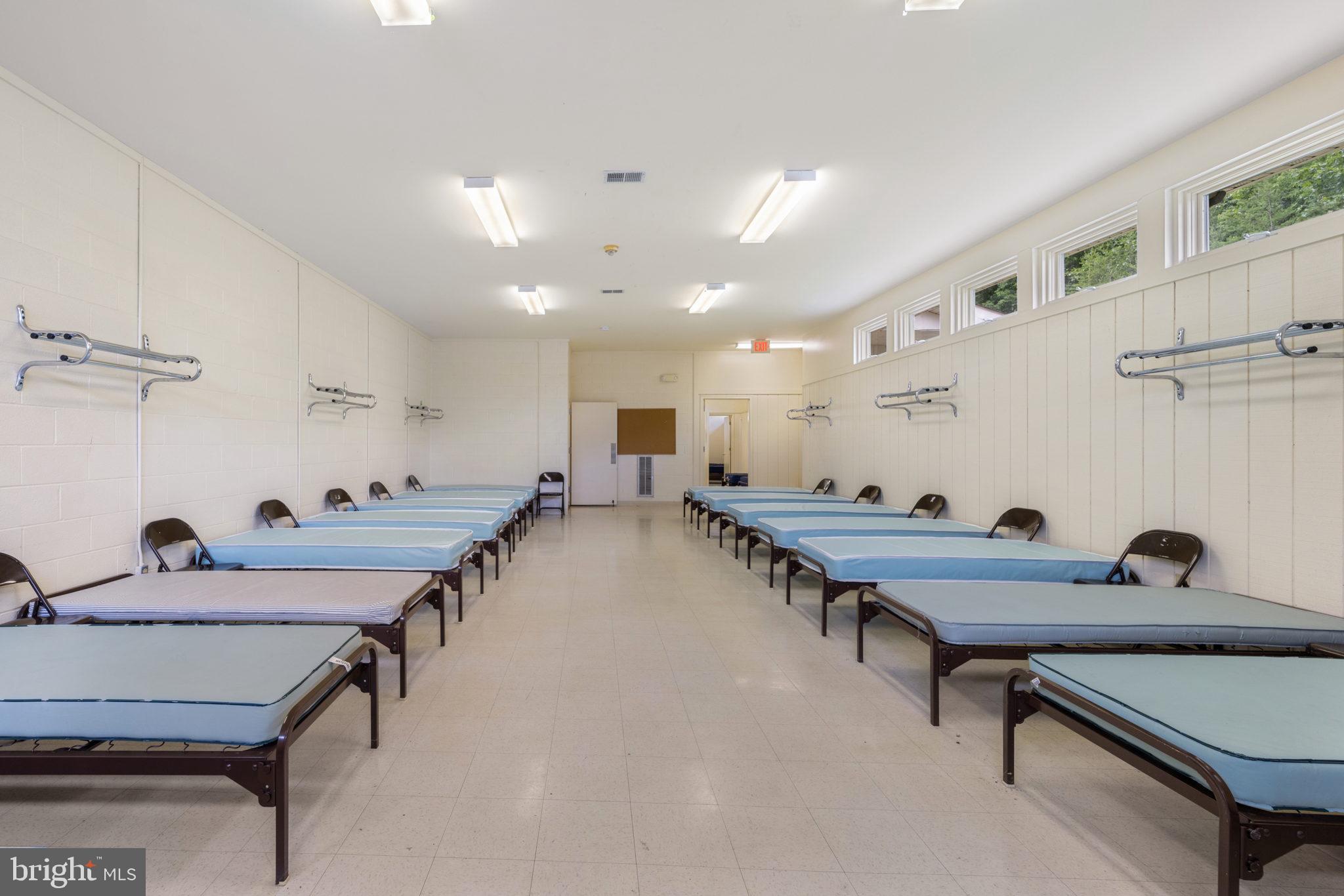 HEDGESVILLE - Commercial Sale