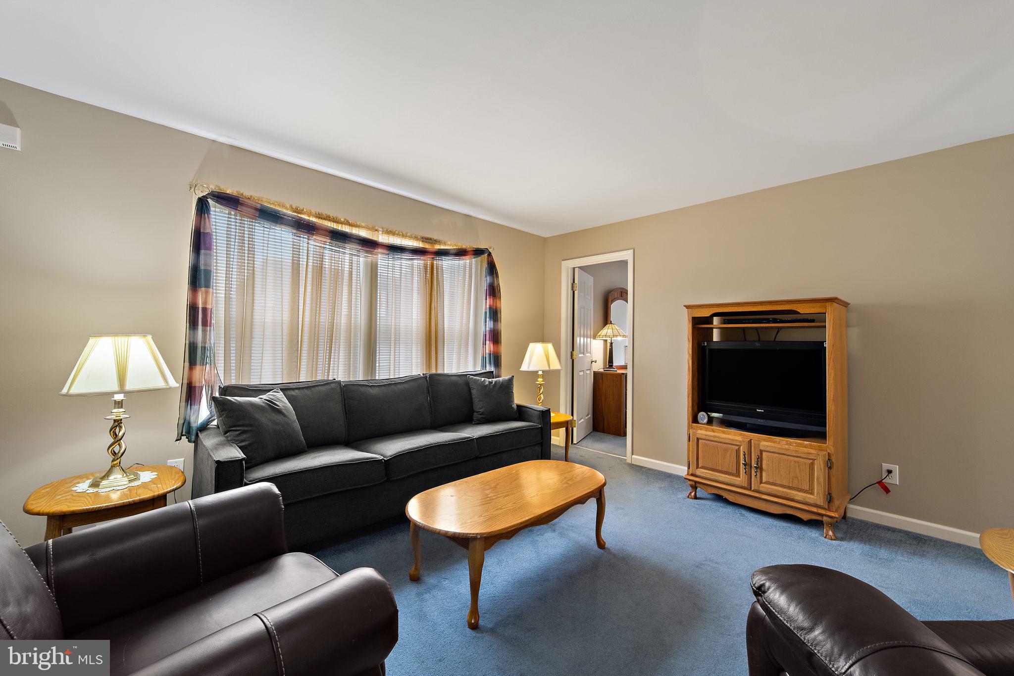 HEDGESVILLE - Commercial Sale