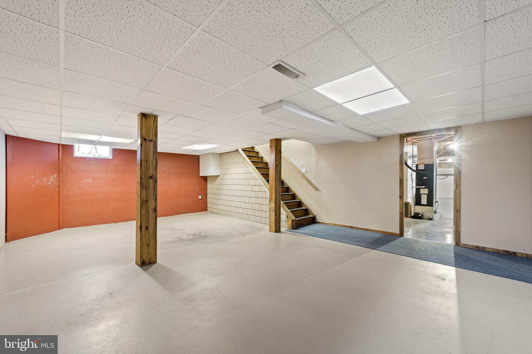 HEDGESVILLE - Commercial Sale