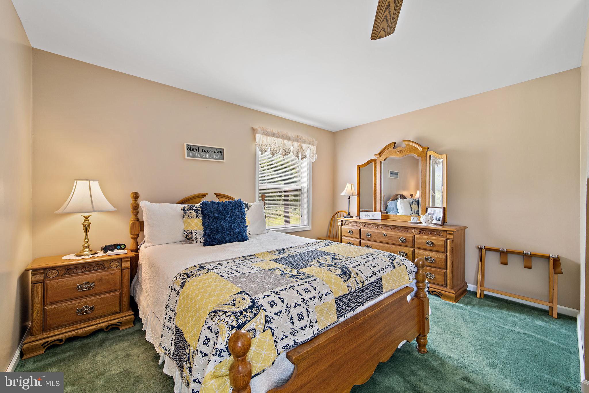 HEDGESVILLE - Commercial Sale