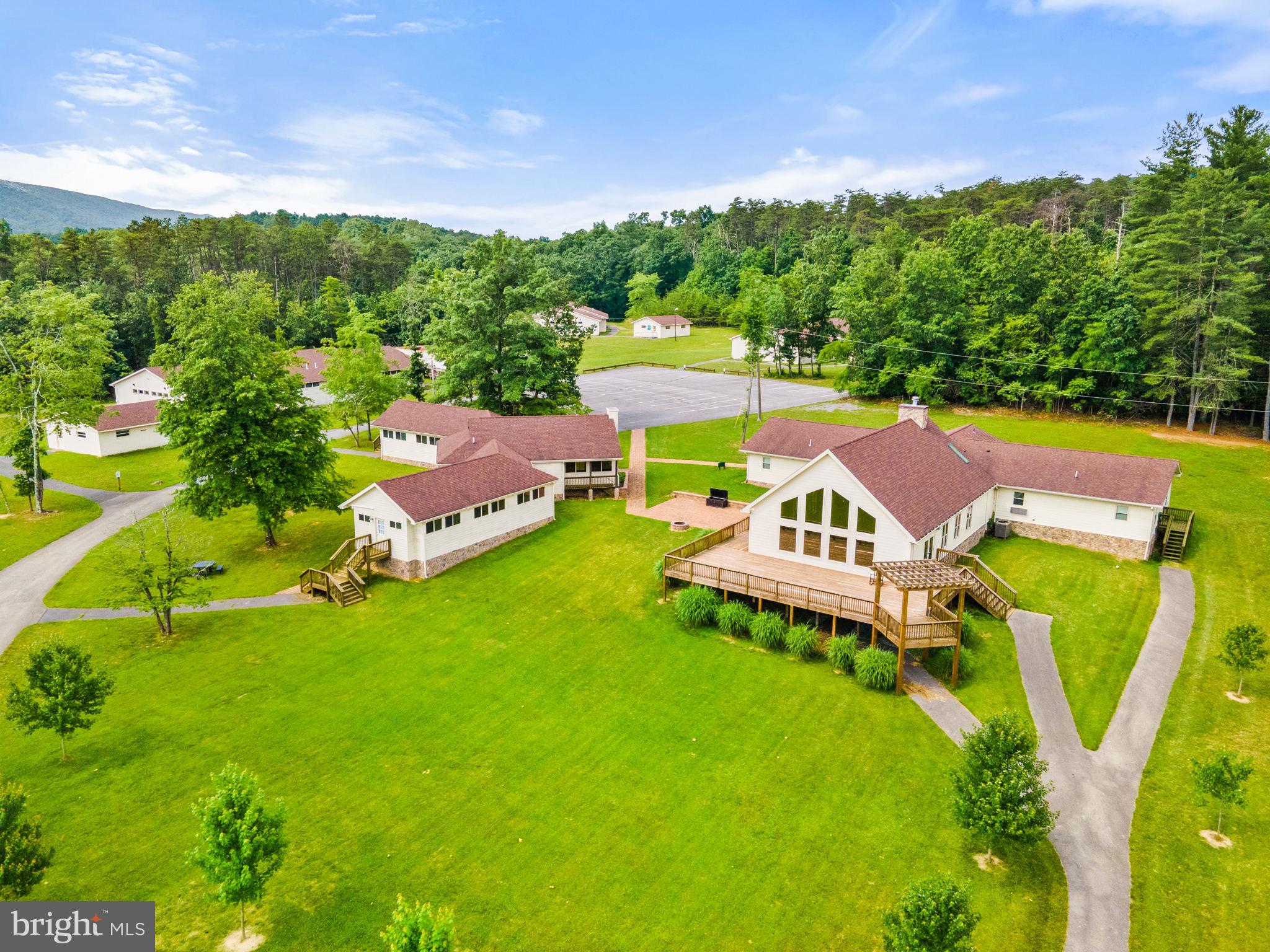 HEDGESVILLE - Commercial Sale