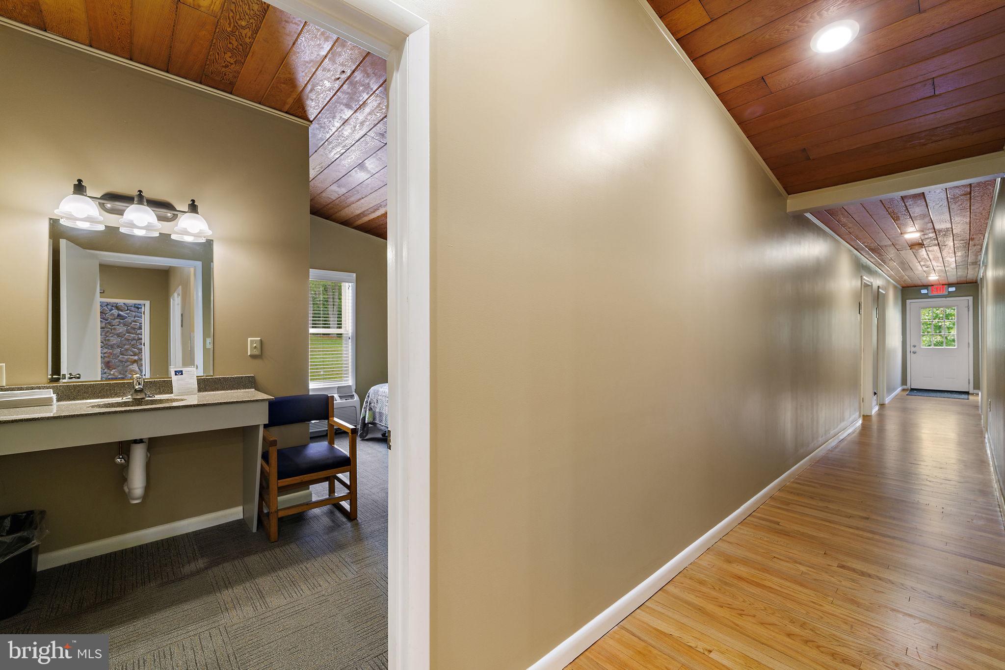 HEDGESVILLE - Commercial Sale