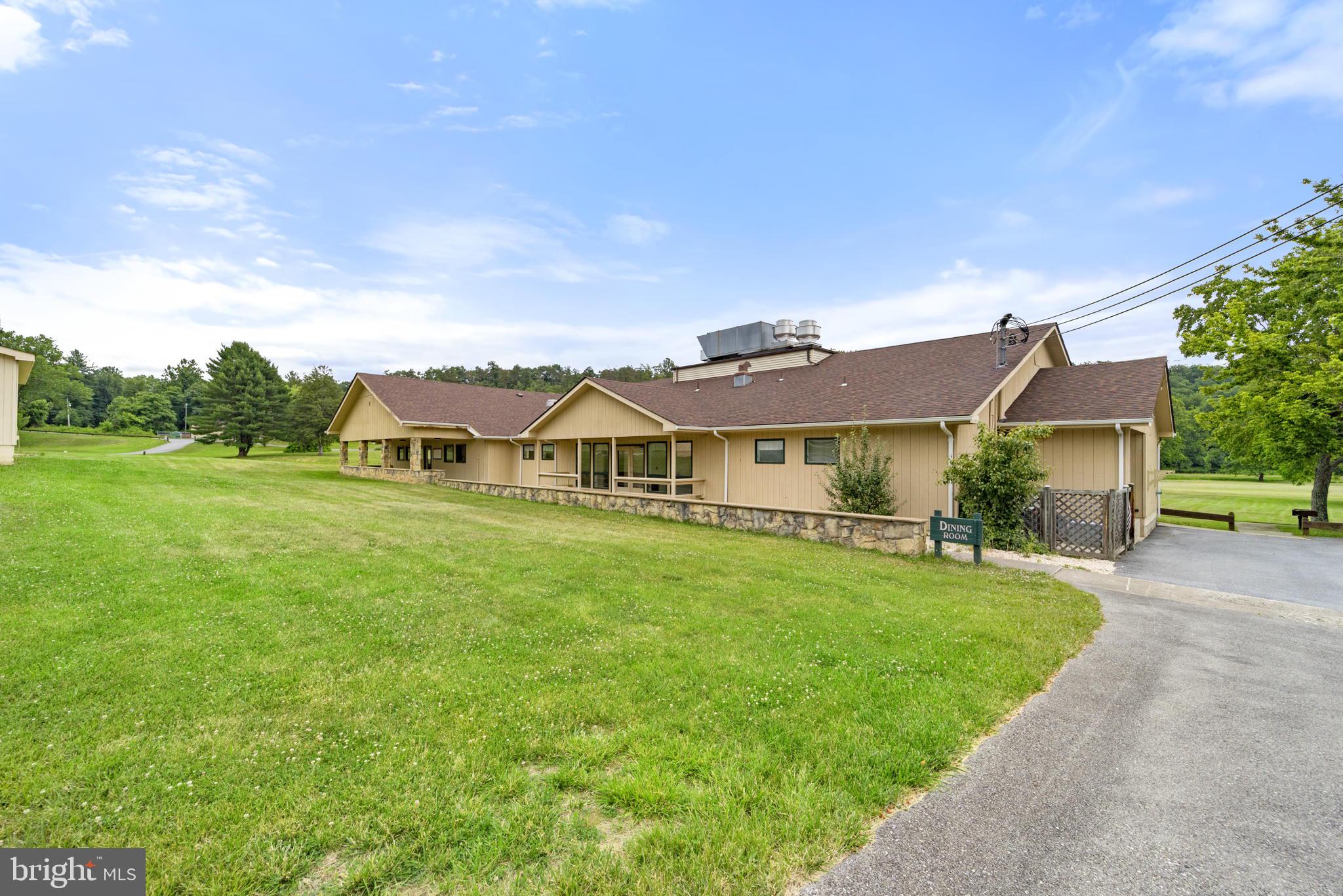 HEDGESVILLE - Commercial Sale