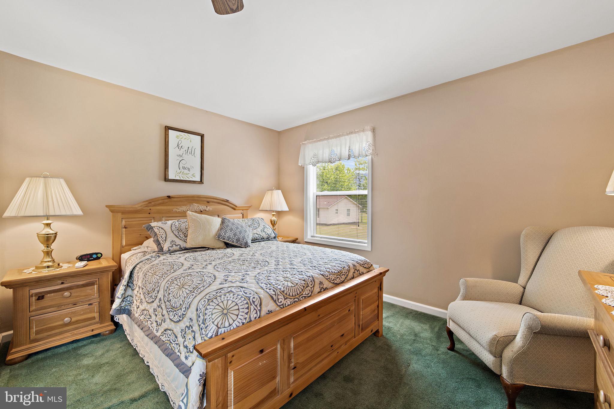 HEDGESVILLE - Commercial Sale