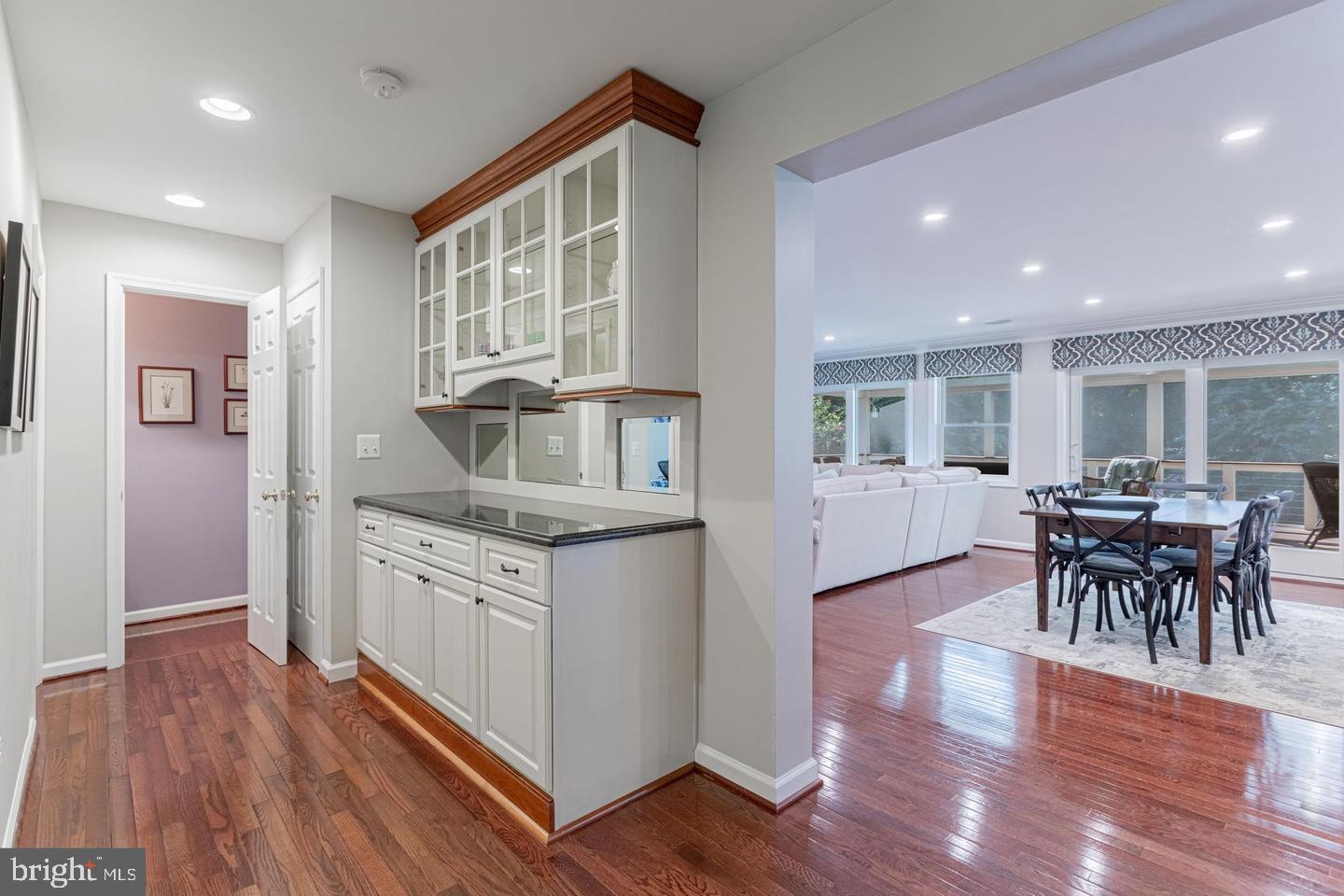 LANGLEY OAKS - Residential