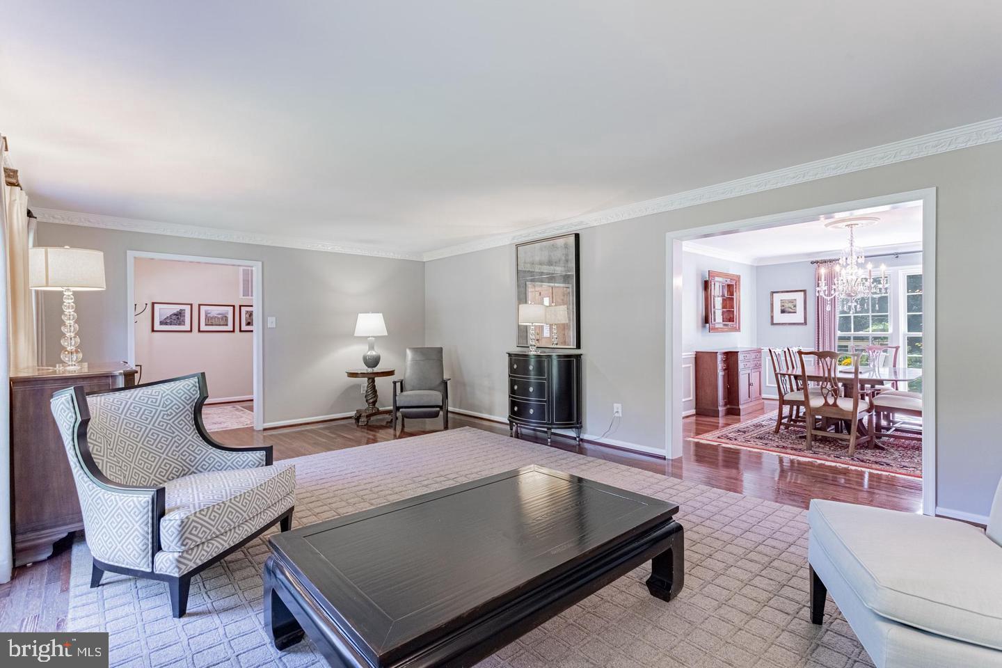 LANGLEY OAKS - Residential