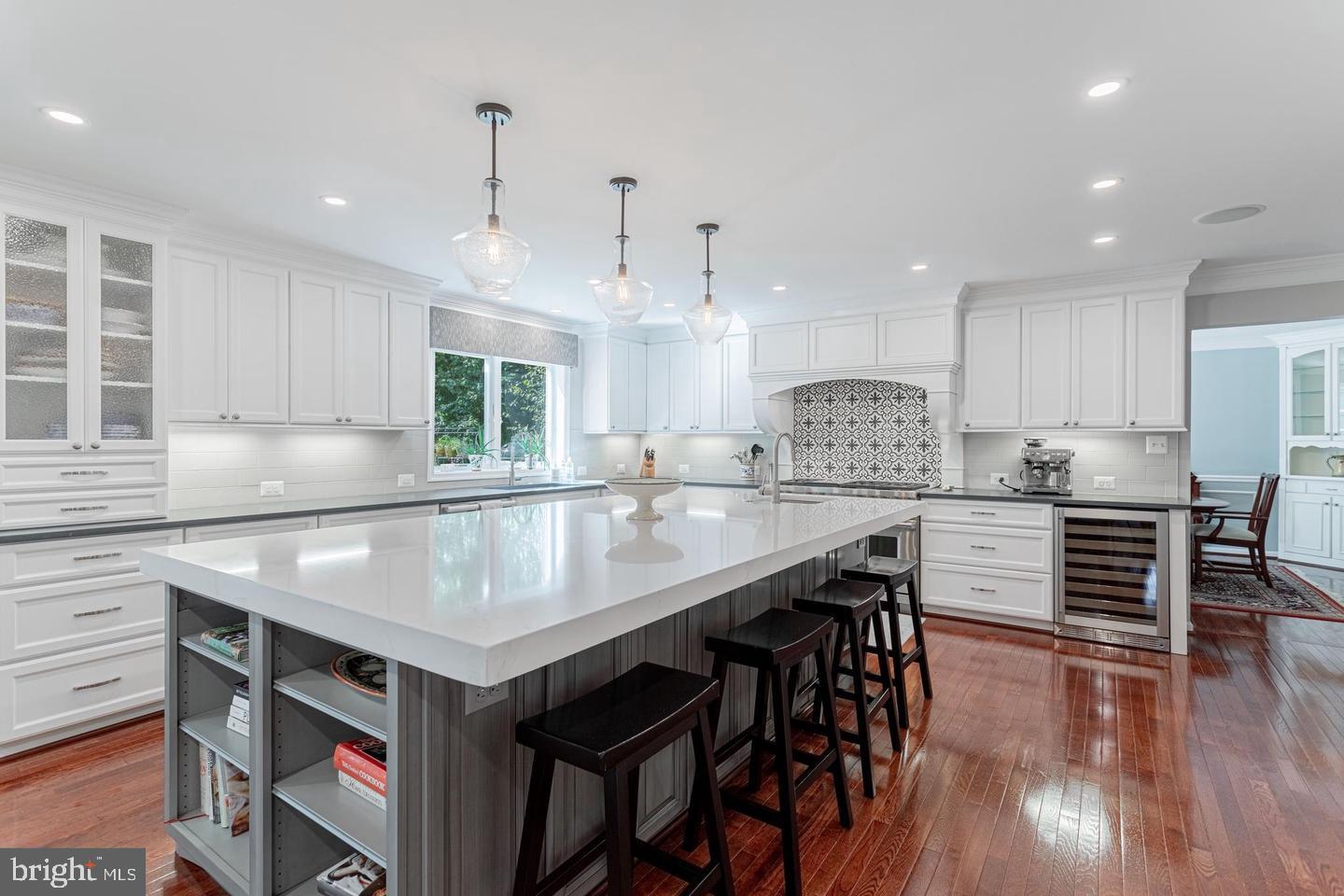 LANGLEY OAKS - Residential