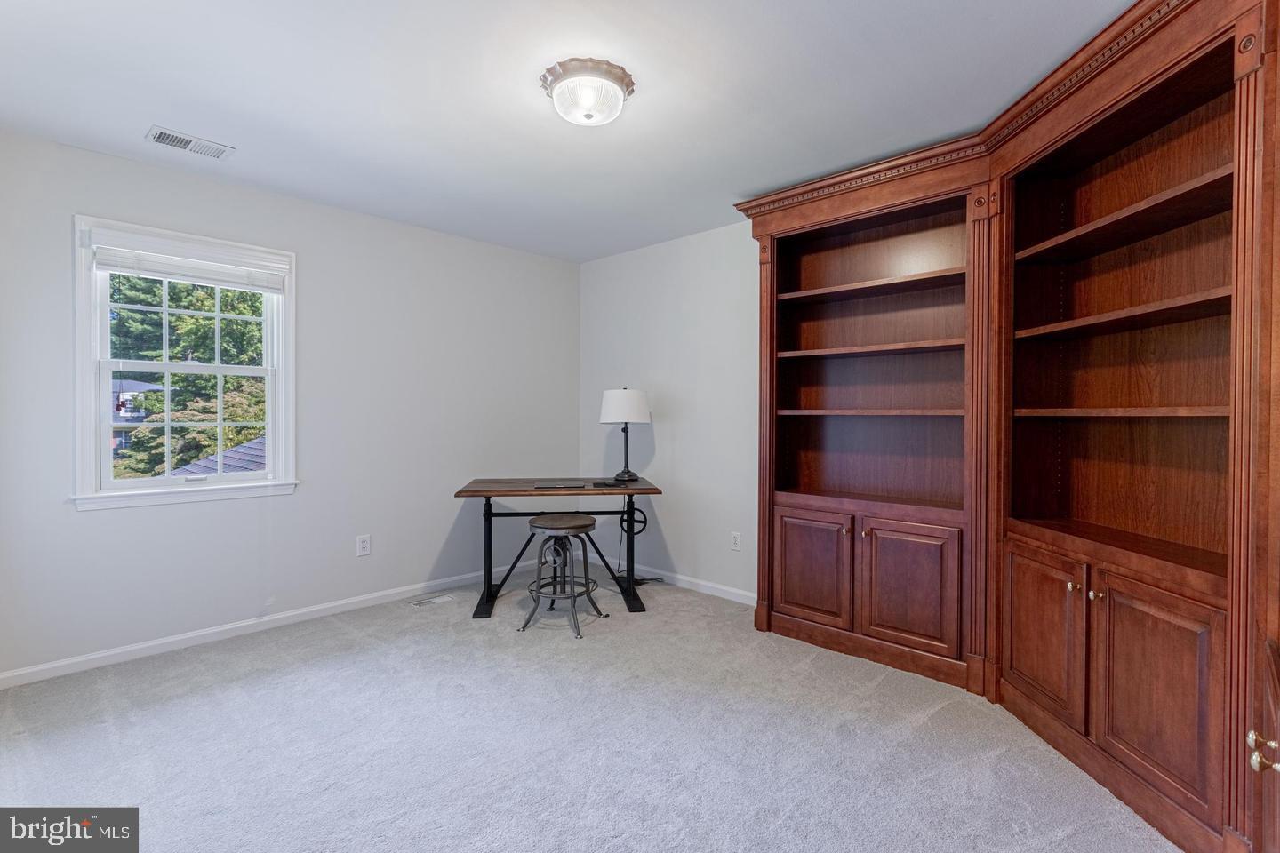 LANGLEY OAKS - Residential