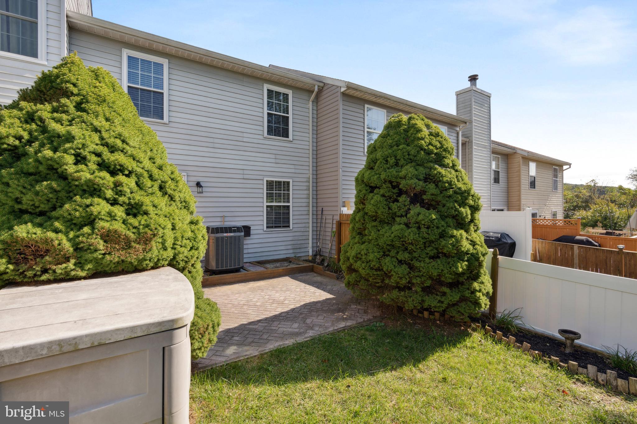 FURNACE HILLS - Residential