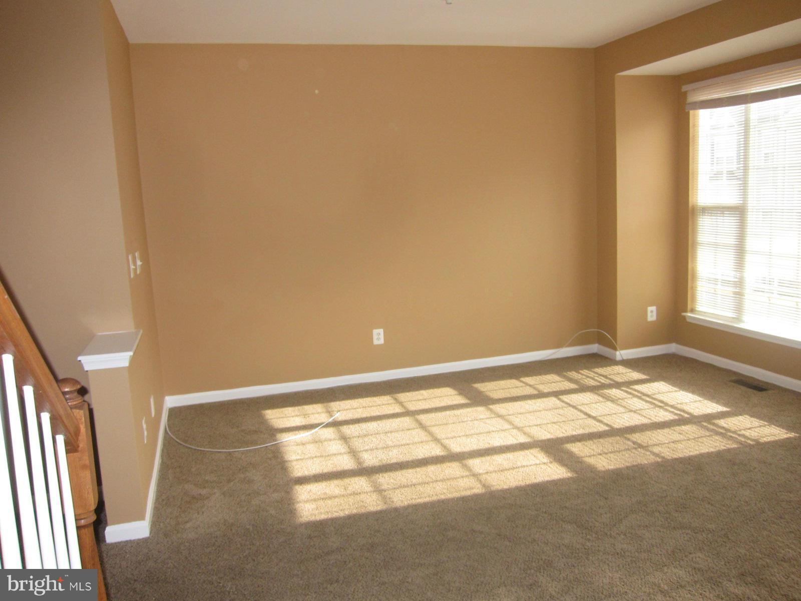 ASHBURN VILLAGE - Residential Lease