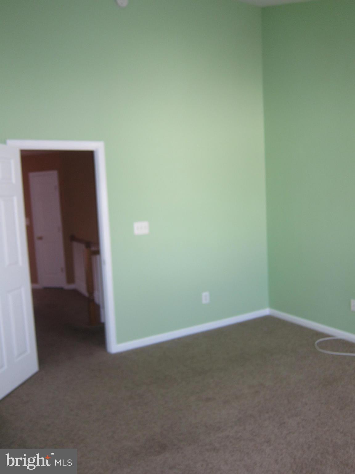 ASHBURN VILLAGE - Residential Lease