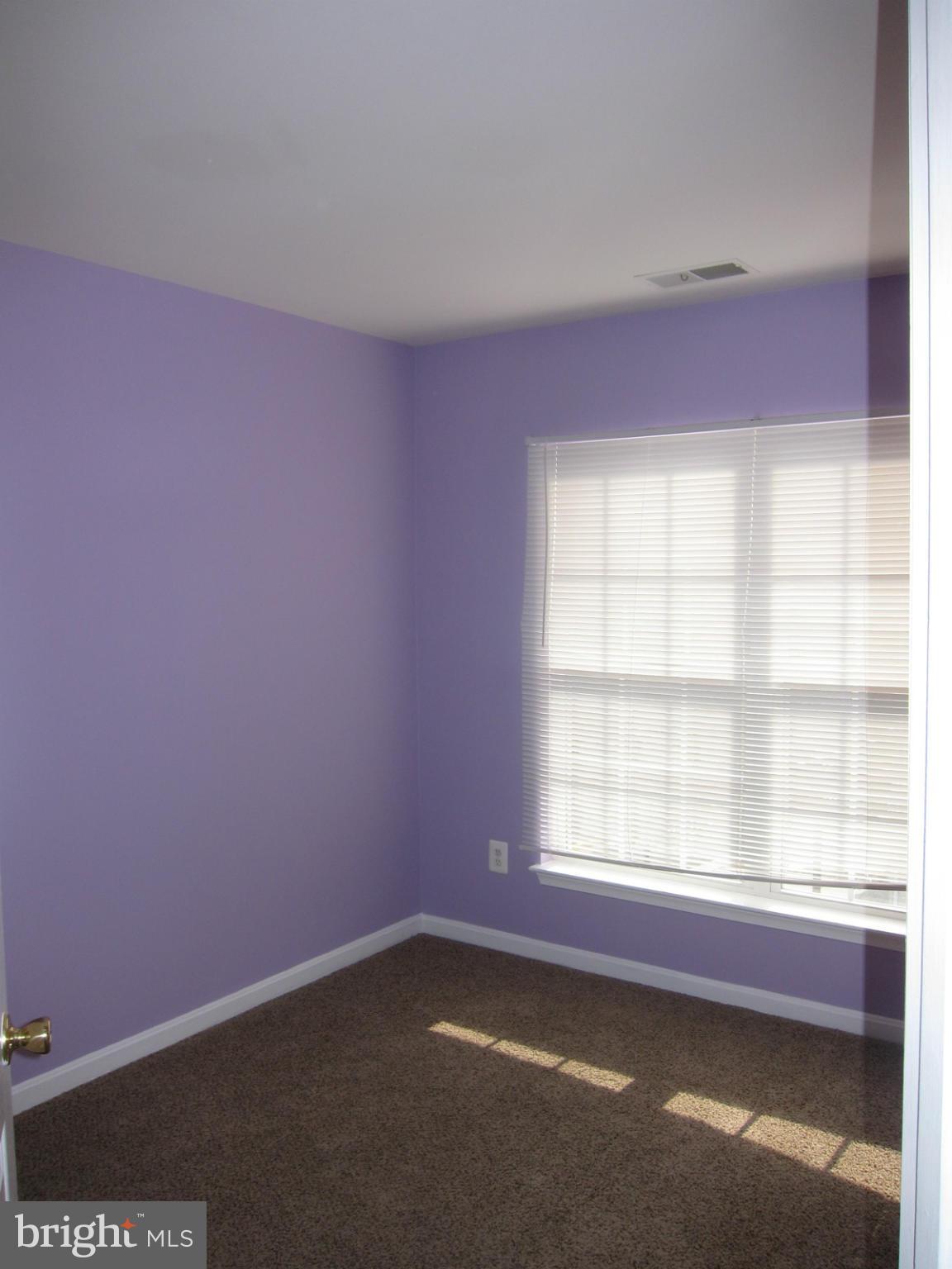 ASHBURN VILLAGE - Residential Lease