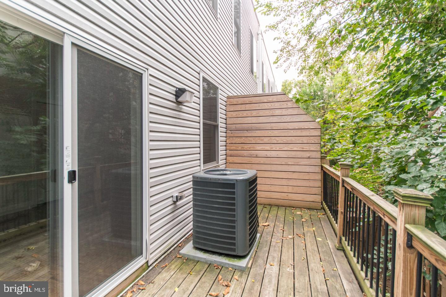 1222 N 7TH STREET BLDG F UNIT 2