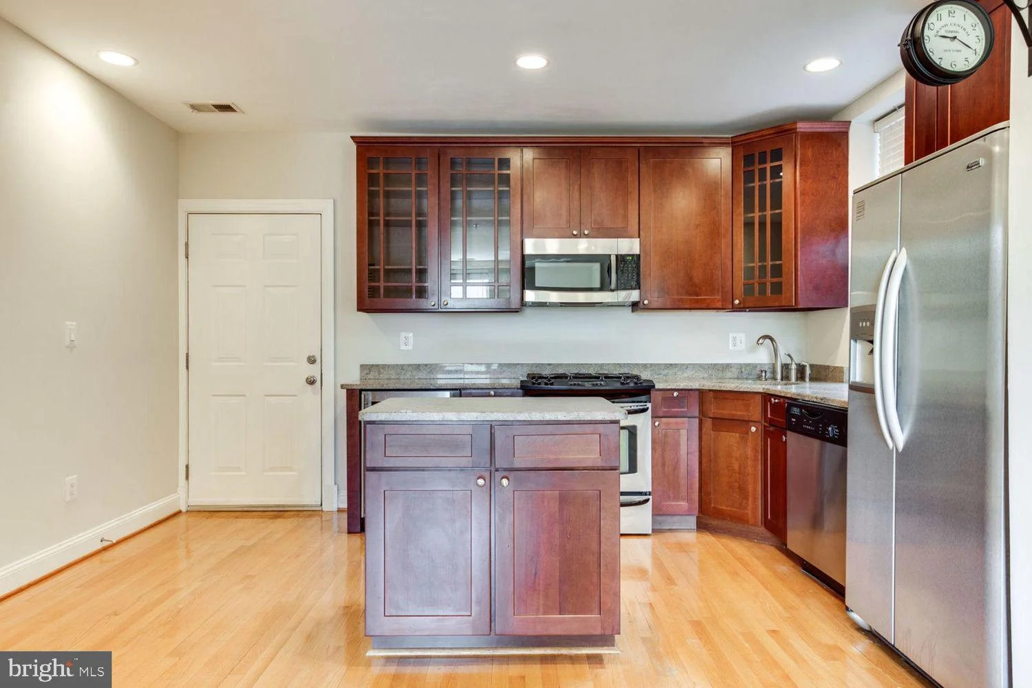219 T Street NE Unit 202, Washington, DC 20002 photo 3