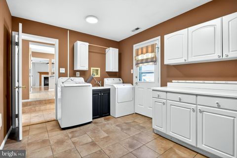 Tiny photo for 14 Hilliard Way, SEWELL, NJ 08080 (MLS # NJGL2071824)