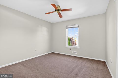 Tiny photo for 14 Hilliard Way, SEWELL, NJ 08080 (MLS # NJGL2071824)