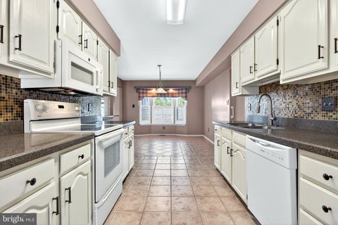 Tiny photo for 14 Hilliard Way, SEWELL, NJ 08080 (MLS # NJGL2071824)