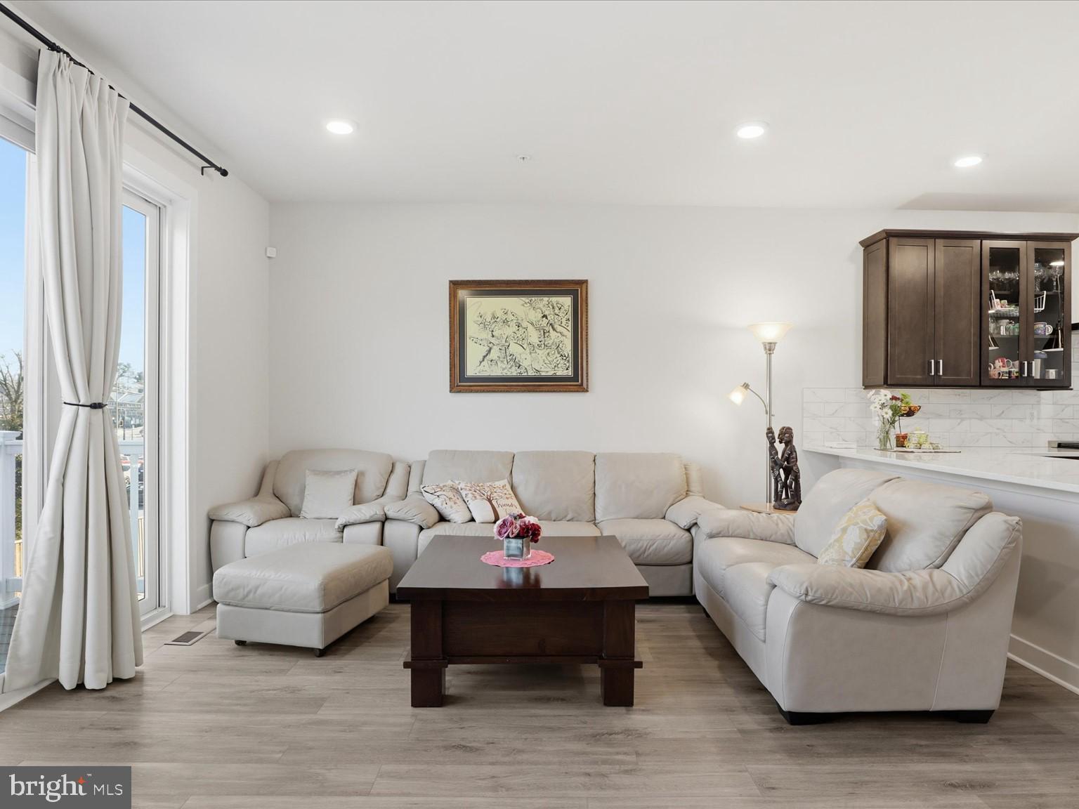 NORTHFAX WEST - Residential Lease