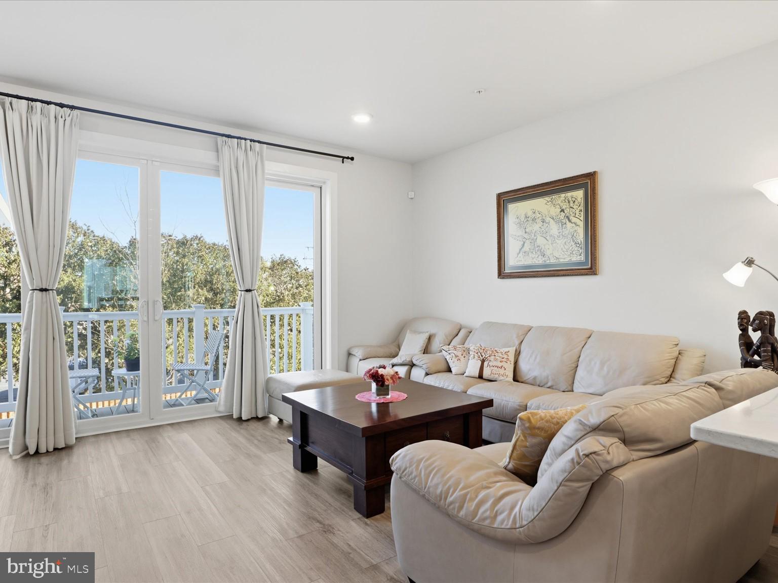 NORTHFAX WEST - Residential Lease