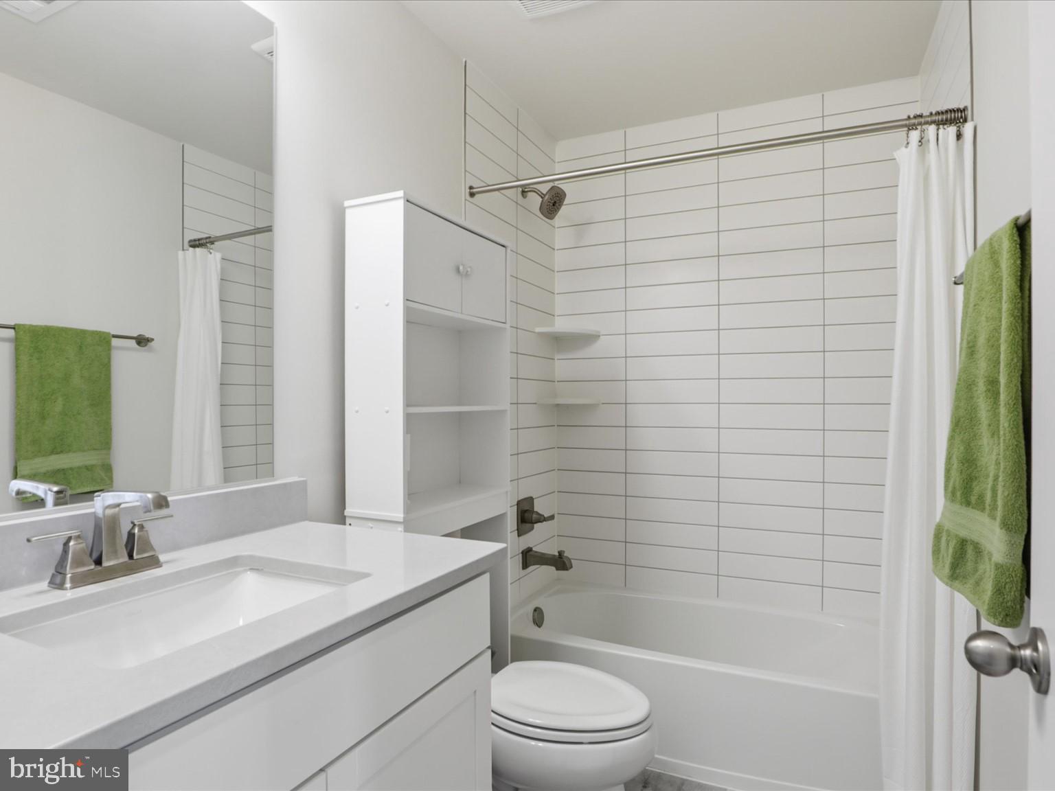 NORTHFAX WEST - Residential Lease