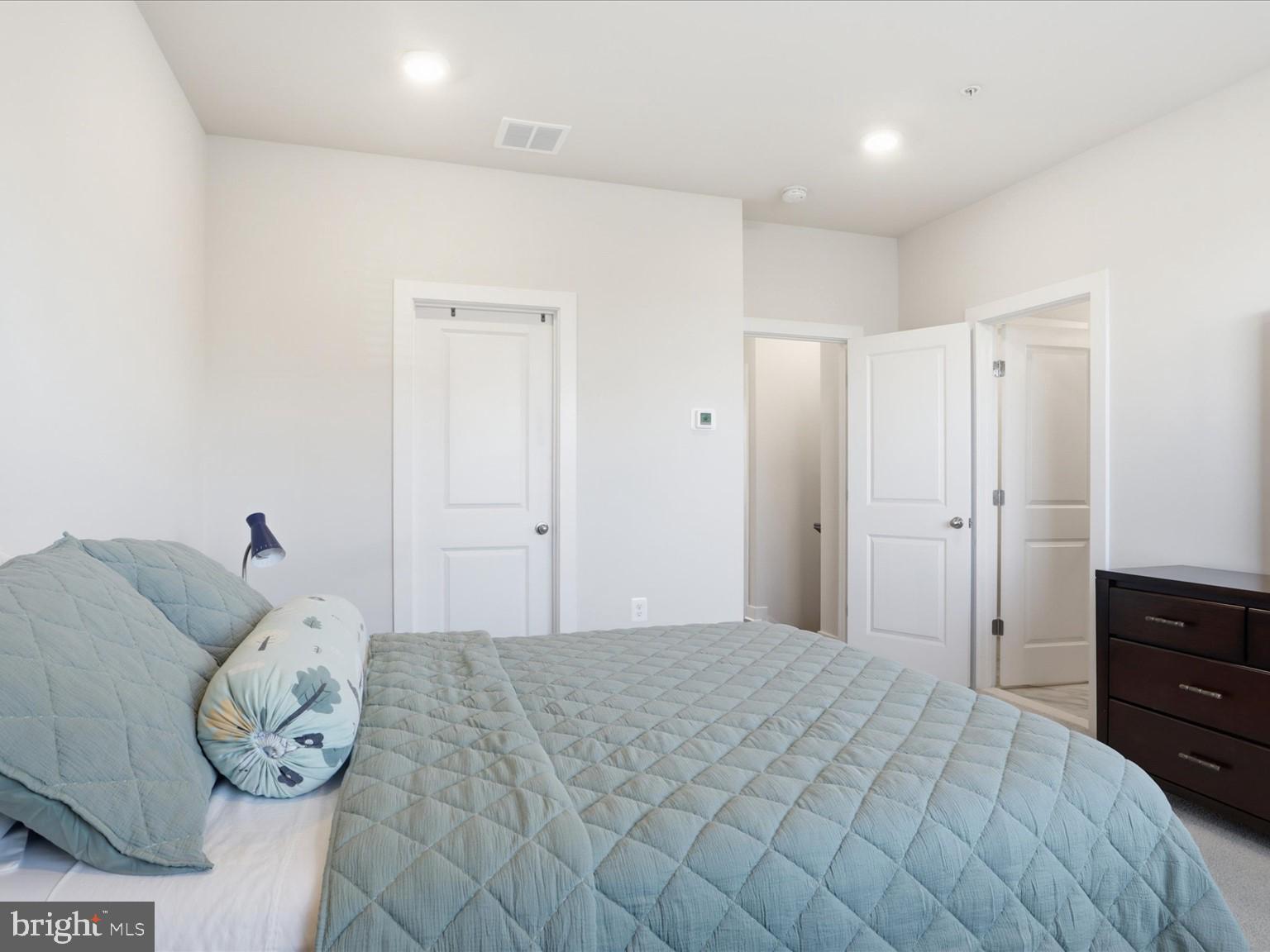 NORTHFAX WEST - Residential Lease