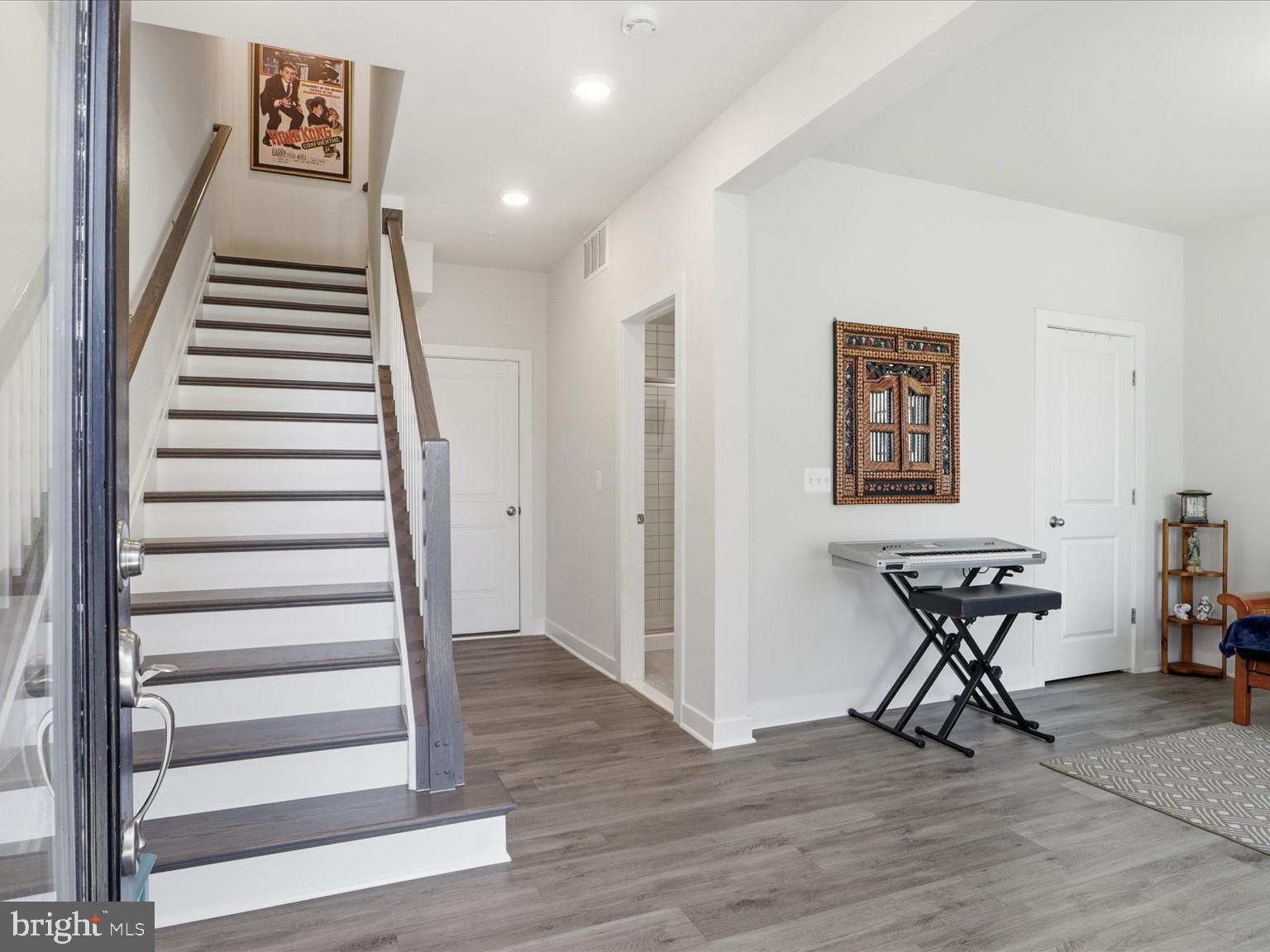 NORTHFAX WEST - Residential Lease