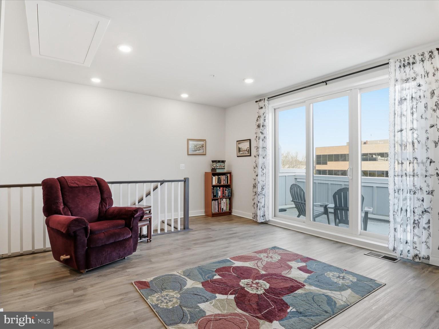 NORTHFAX WEST - Residential Lease