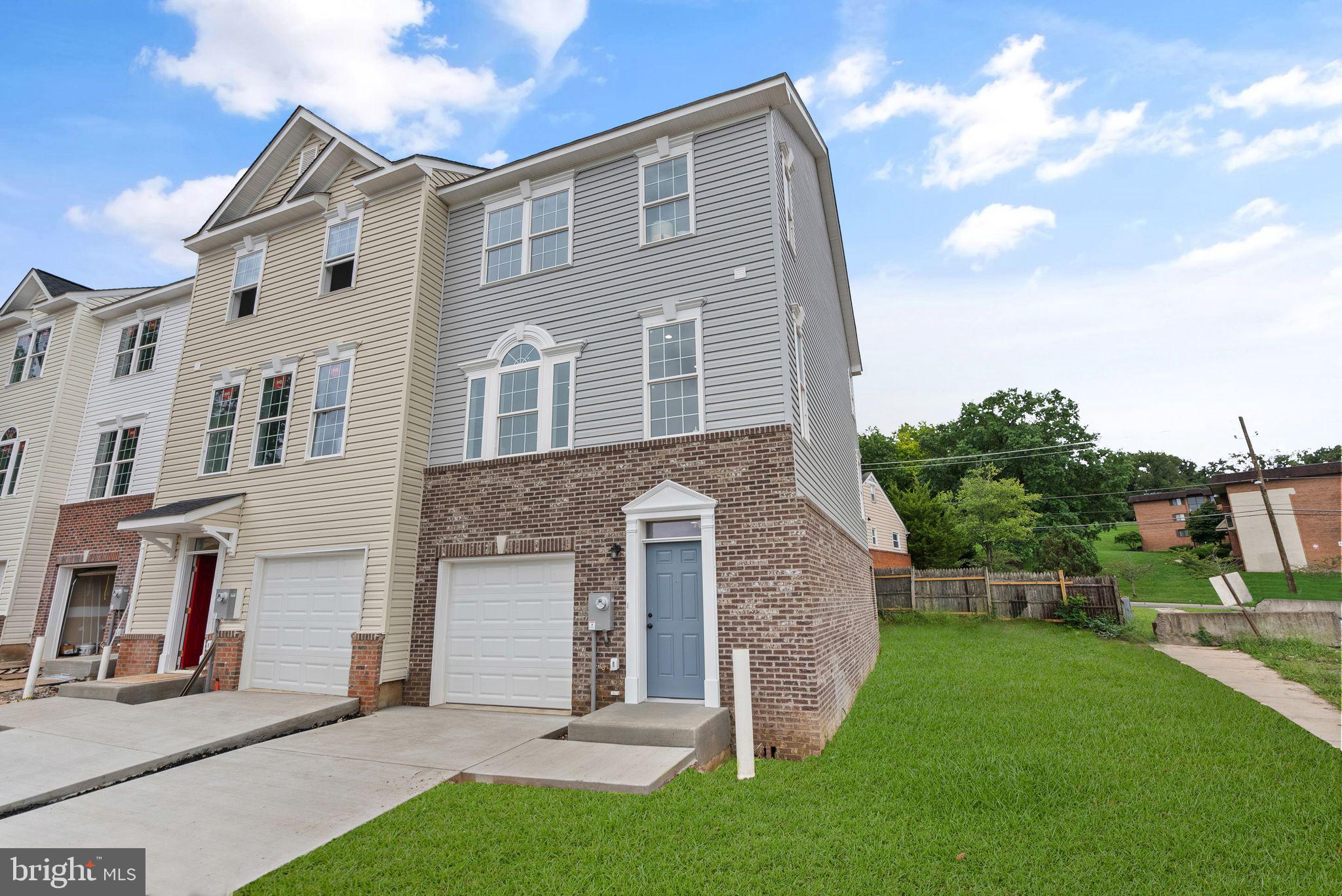 908 TALBERTA TERRACE