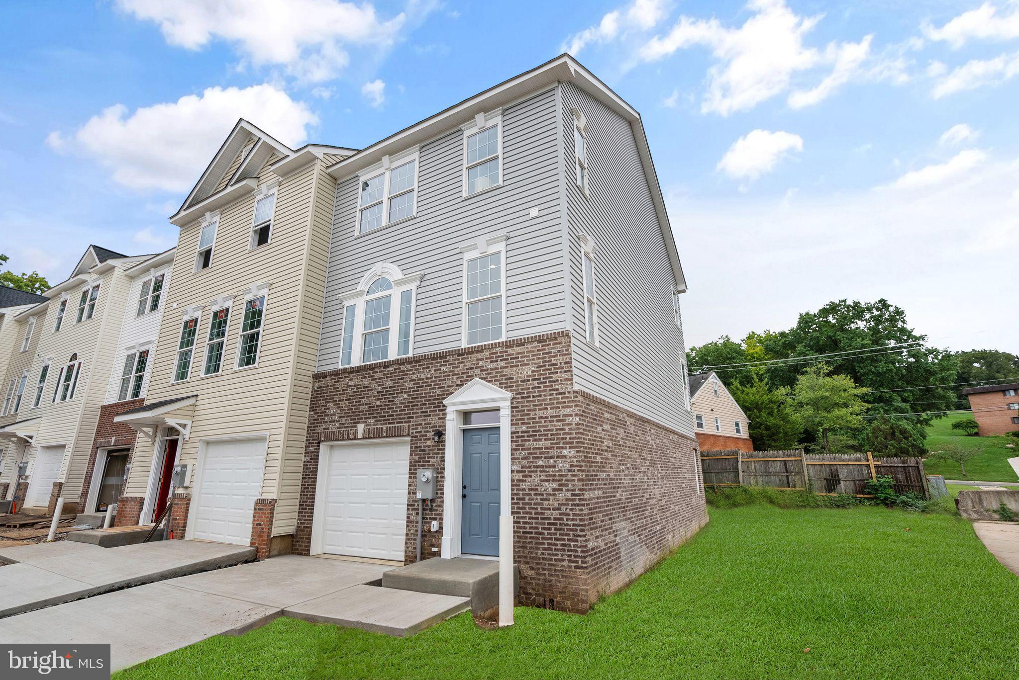 908 TALBERTA TERRACE
