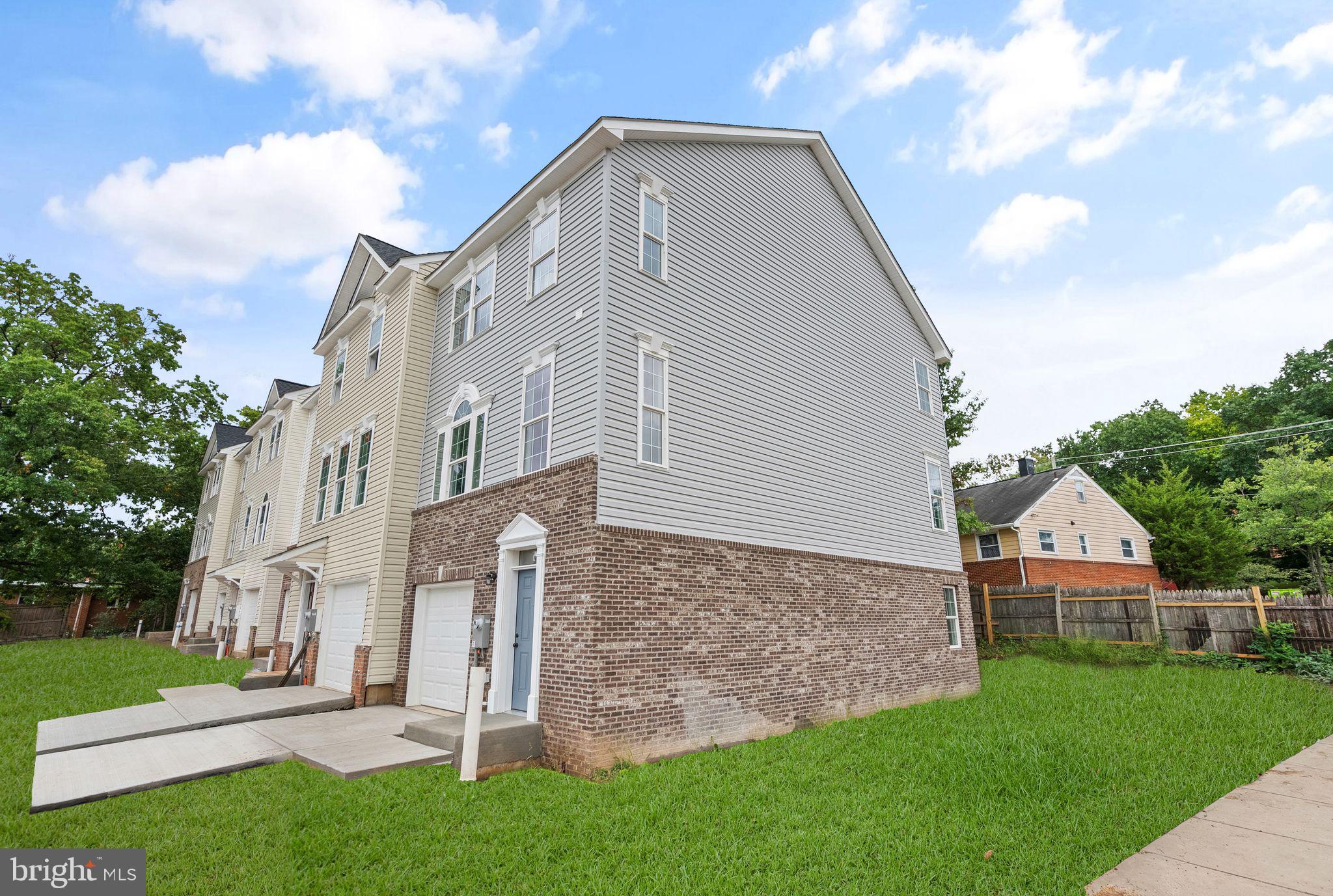 908 TALBERTA TERRACE
