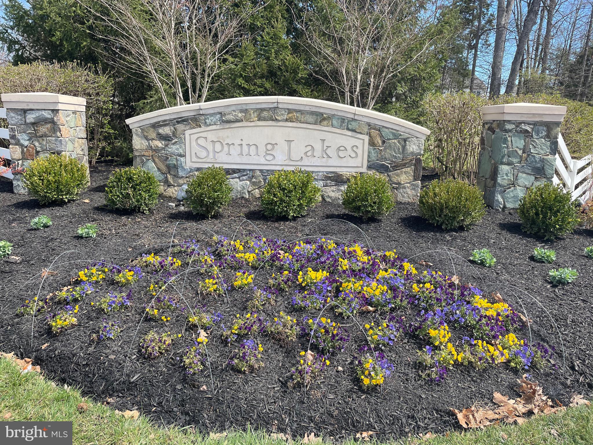 SPRING LAKES - Residential