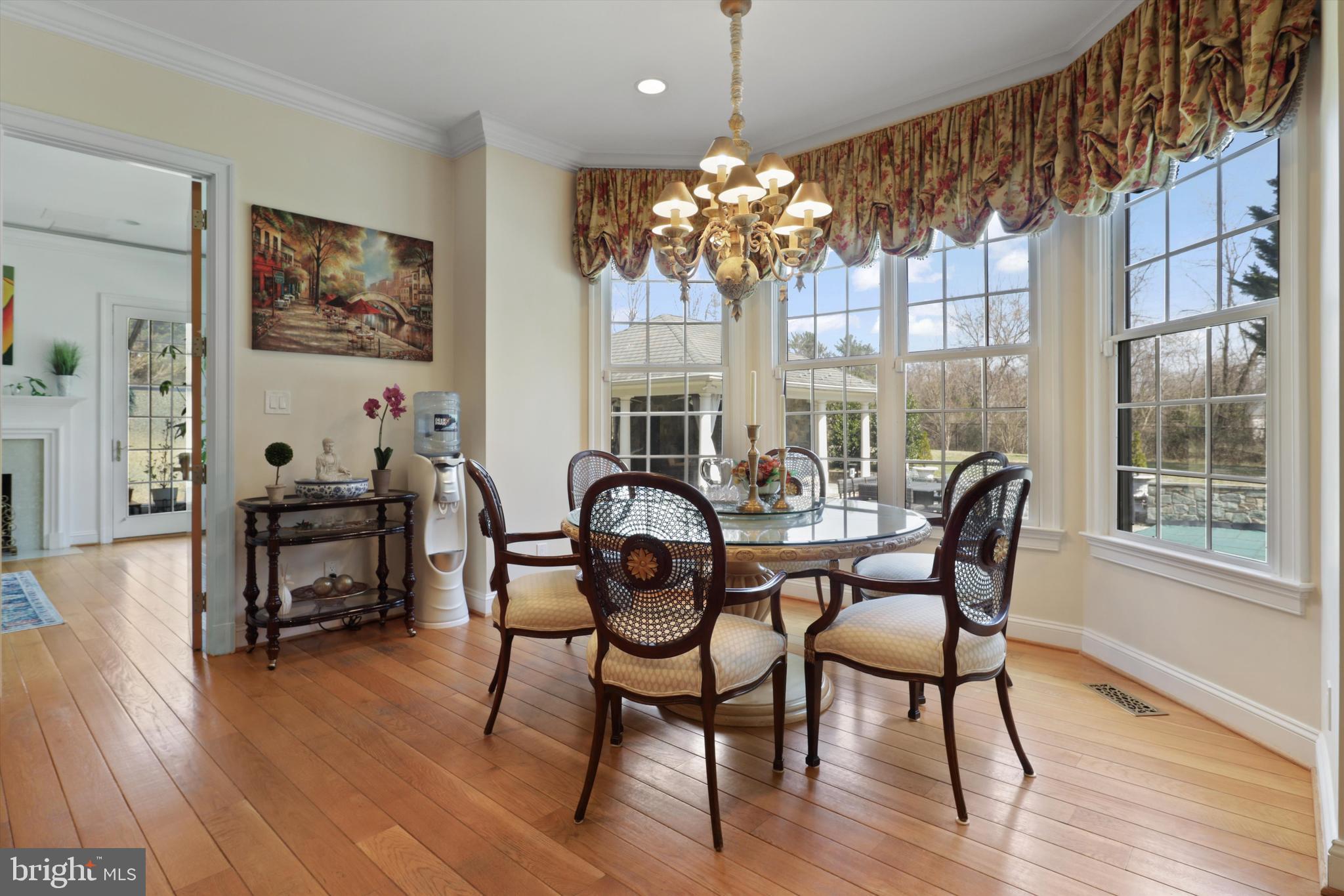 SADDLE RIDGE - Residential