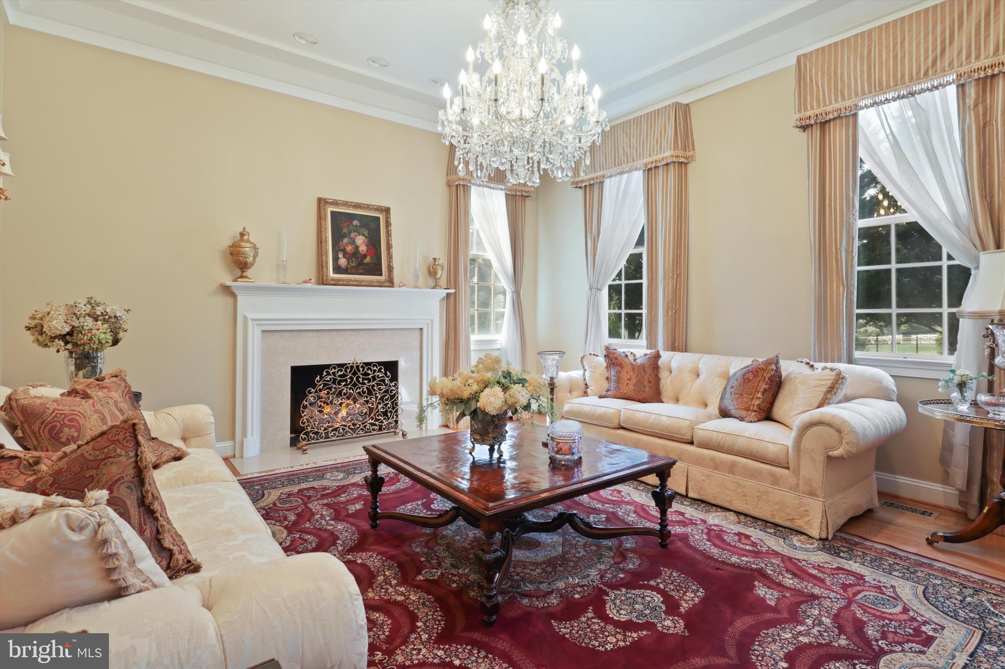 SADDLE RIDGE - Residential