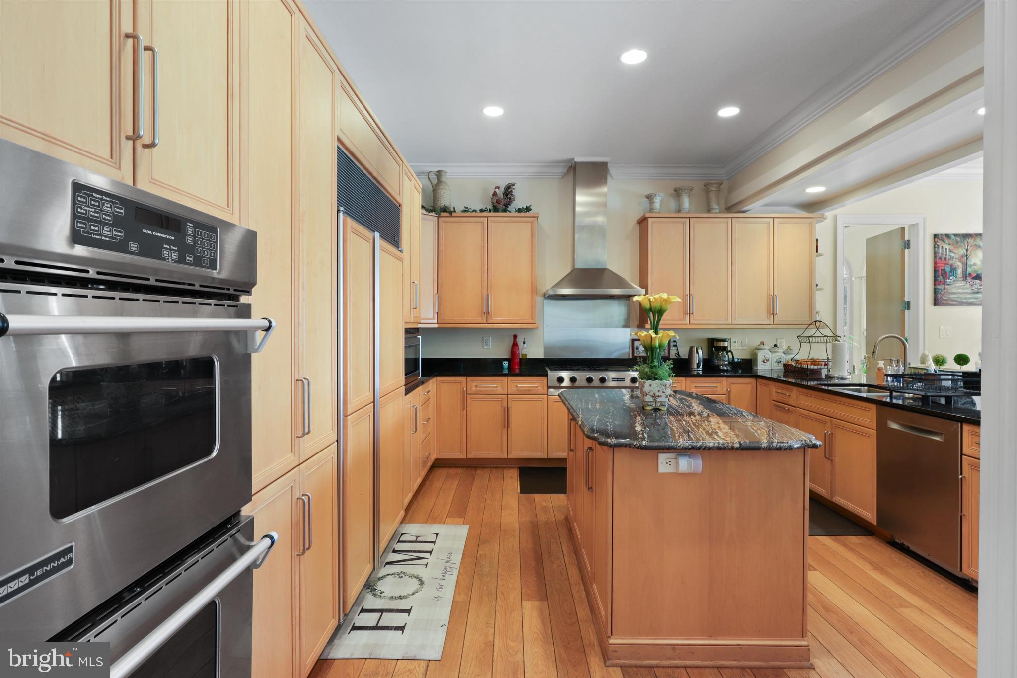 SADDLE RIDGE - Residential