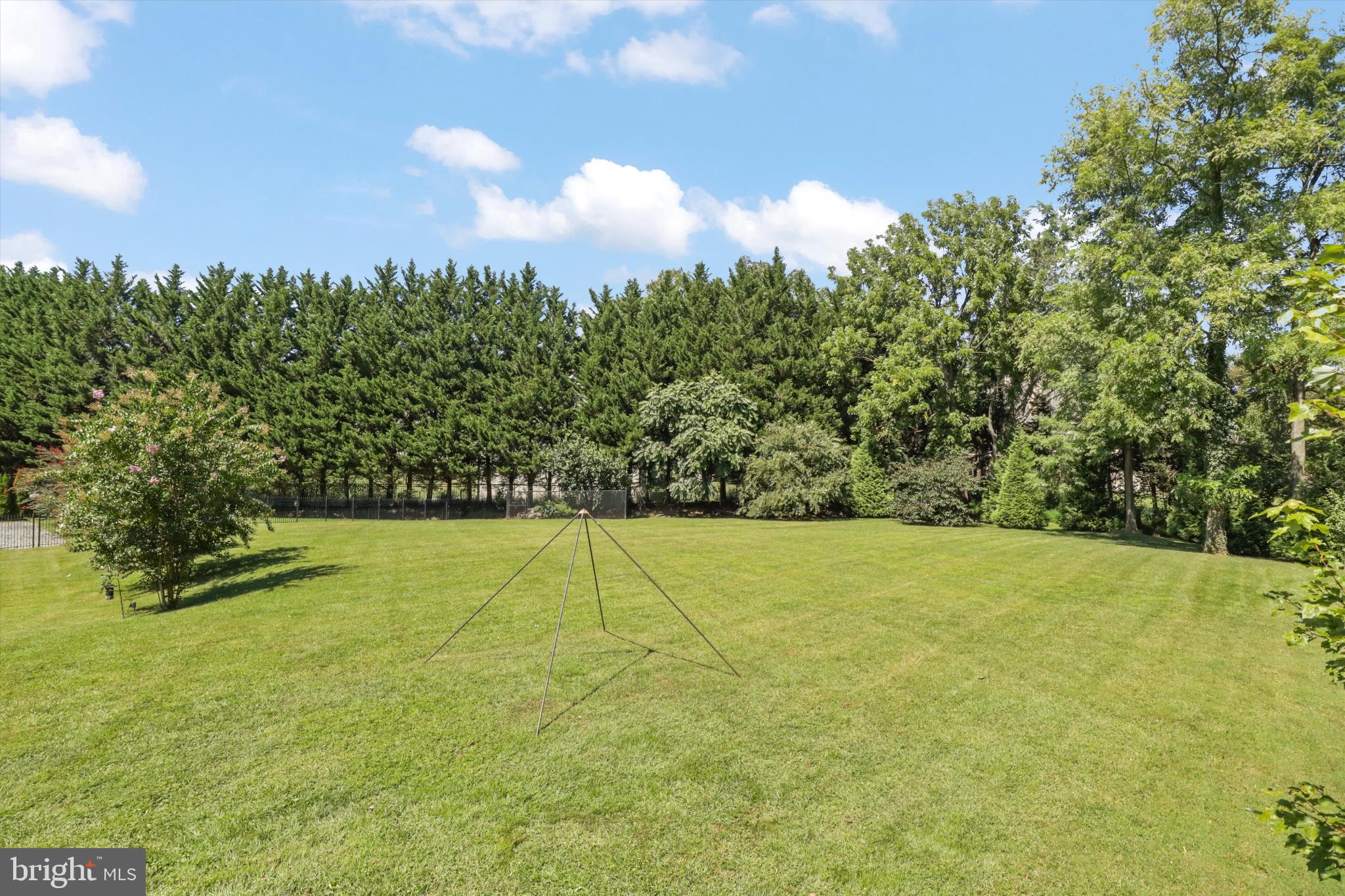 SADDLE RIDGE - Residential