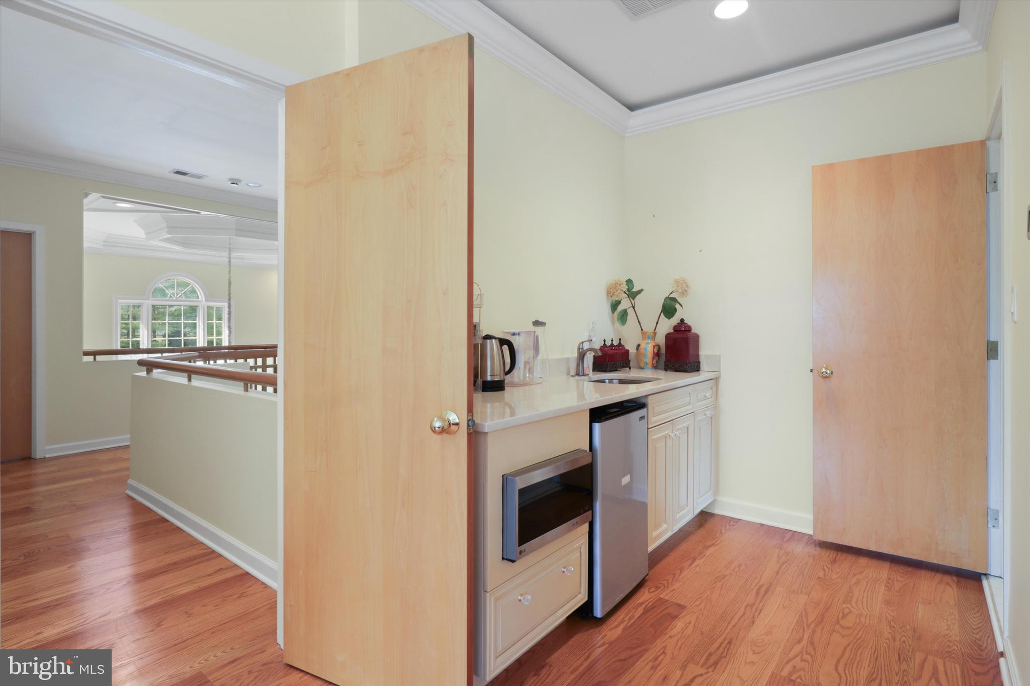 SADDLE RIDGE - Residential