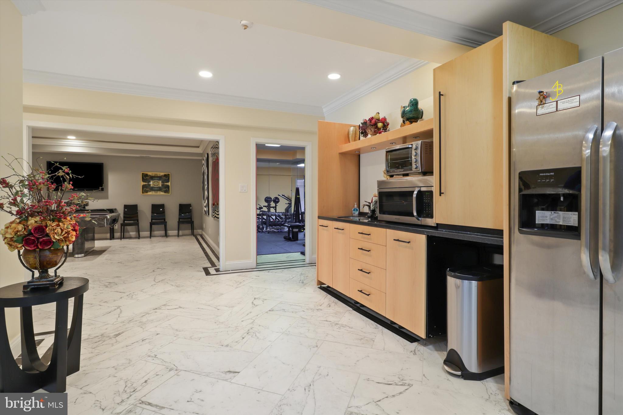 SADDLE RIDGE - Residential