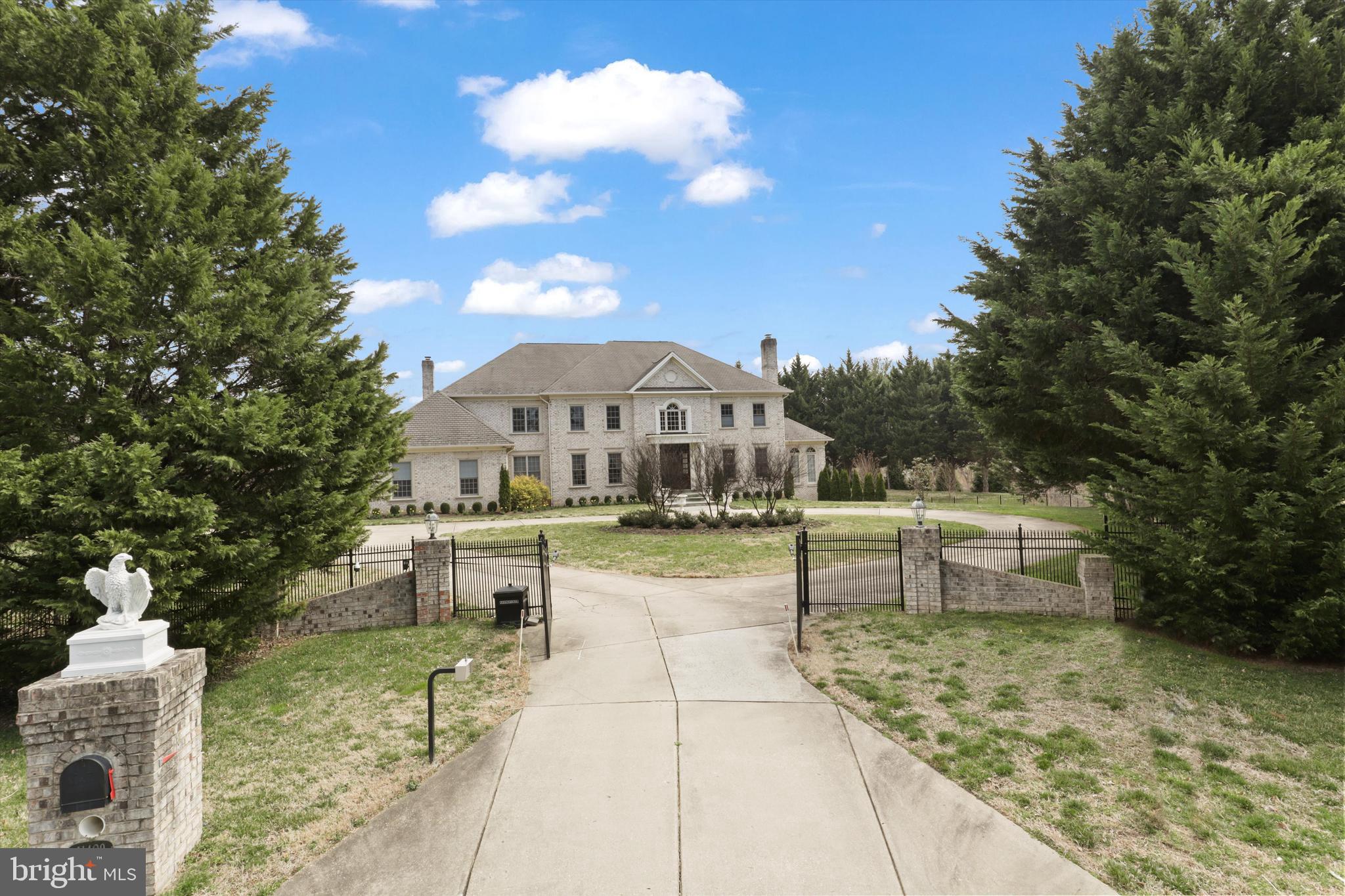 11409 HIGHLAND FARM COURT