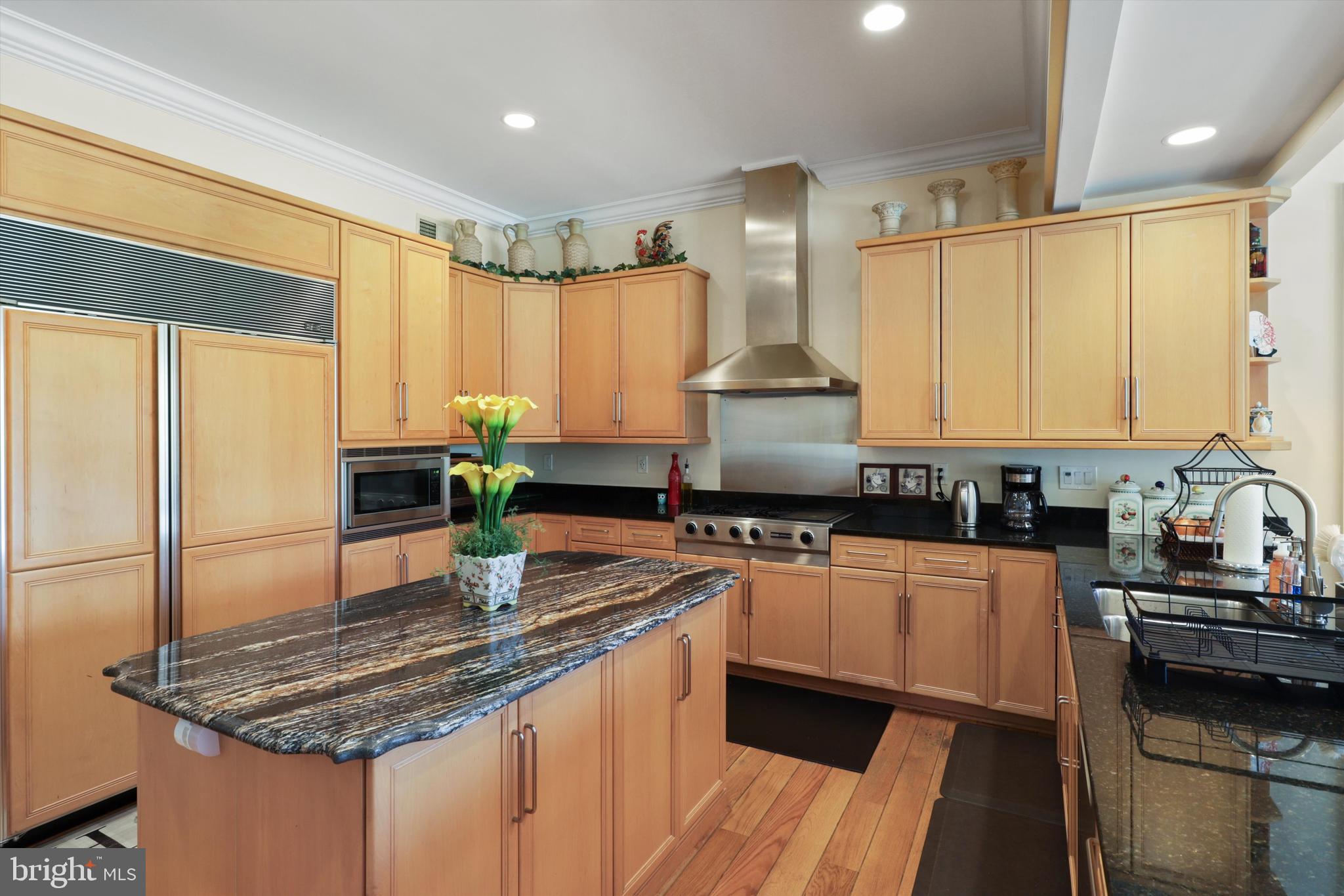 SADDLE RIDGE - Residential