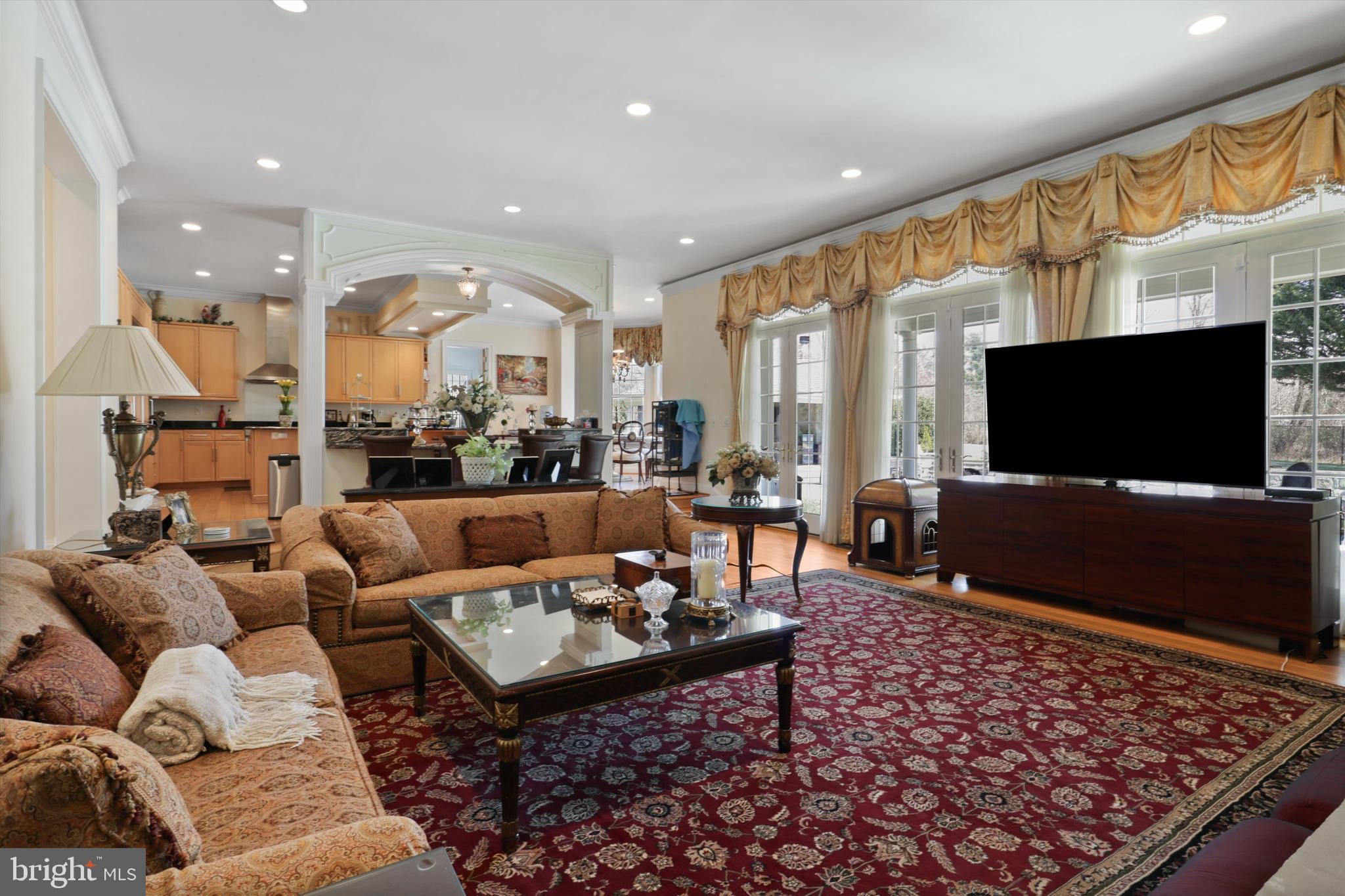 SADDLE RIDGE - Residential