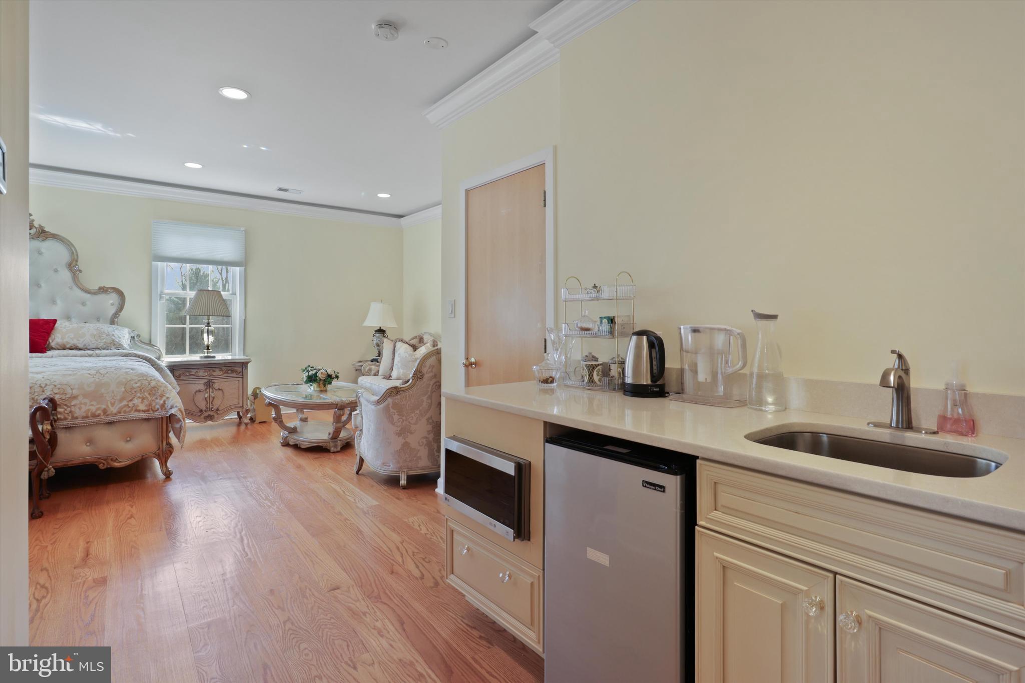 SADDLE RIDGE - Residential